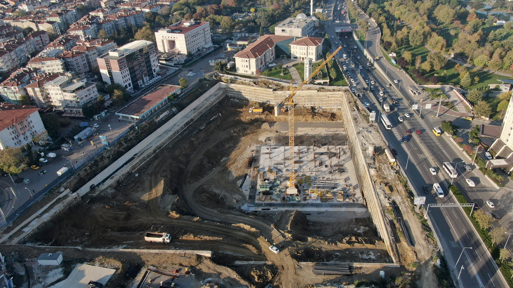 “Bursa’ya Değer Katacak Güzel Bir Eser Yükseliyor”
