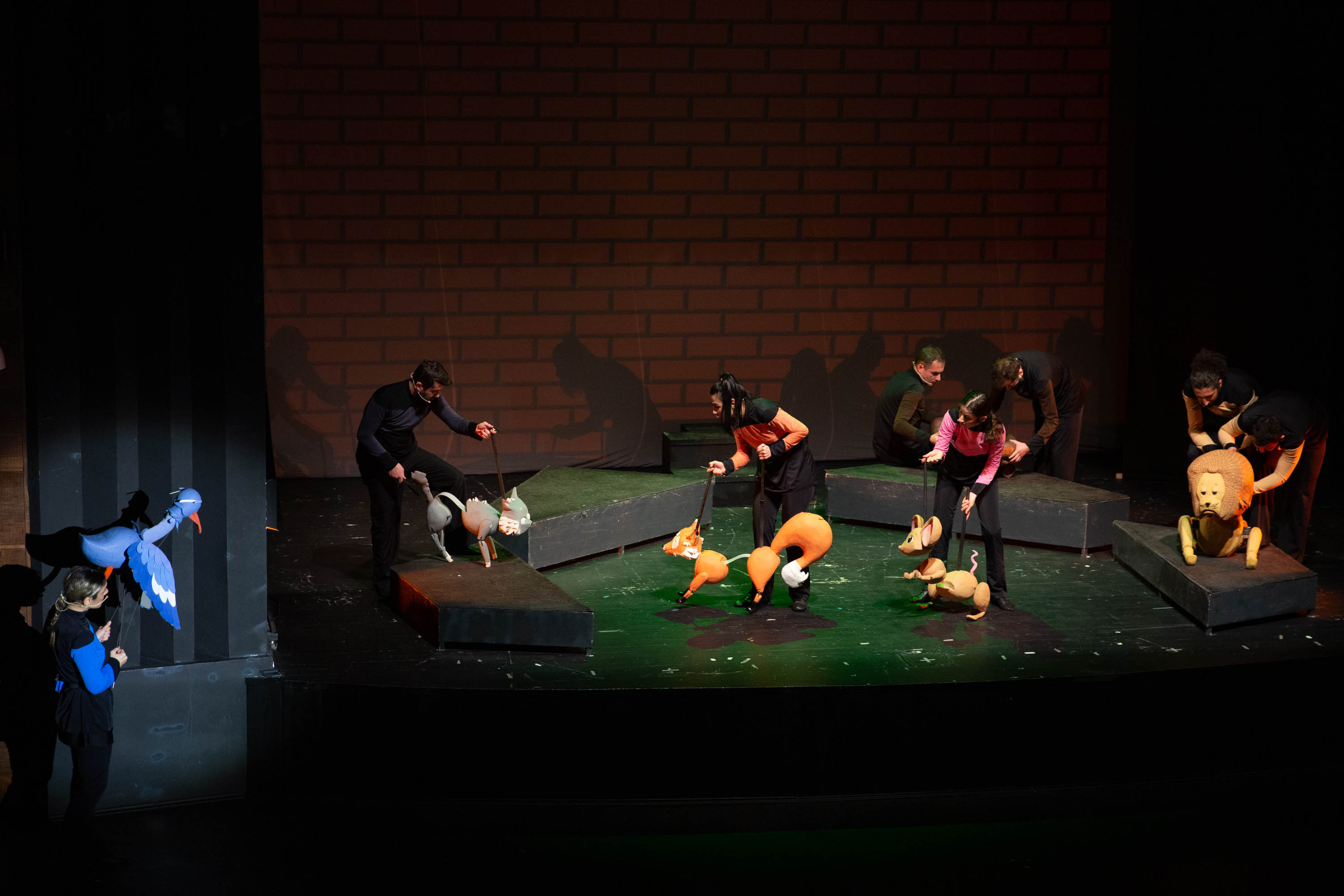 Karneler tiyatro biletine dönüştü