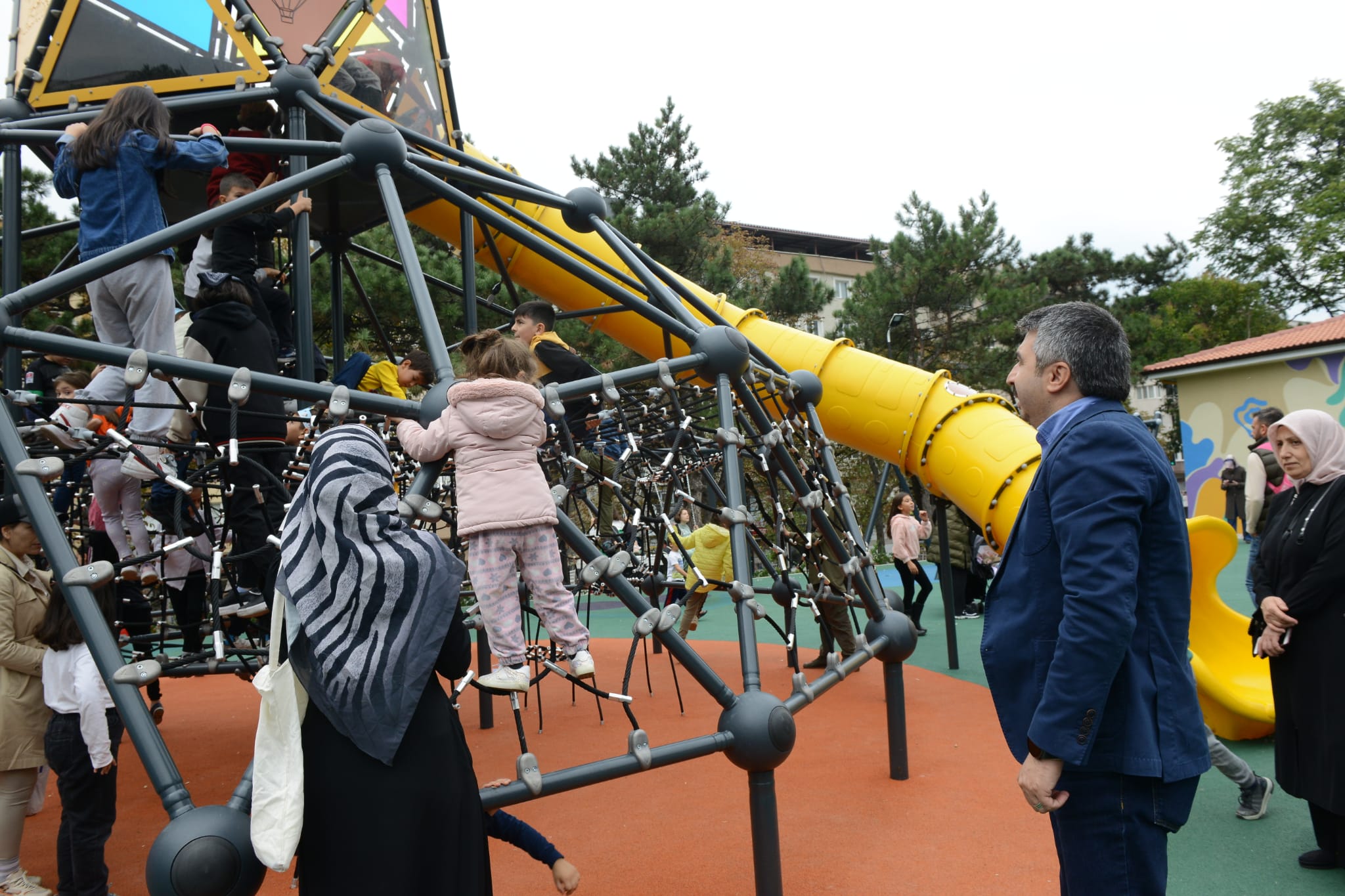 Yıldırım'da şenlik sokağa taştı