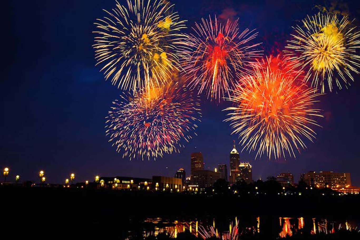 Yılbaşında havai fişek tehlikesine dikkat!