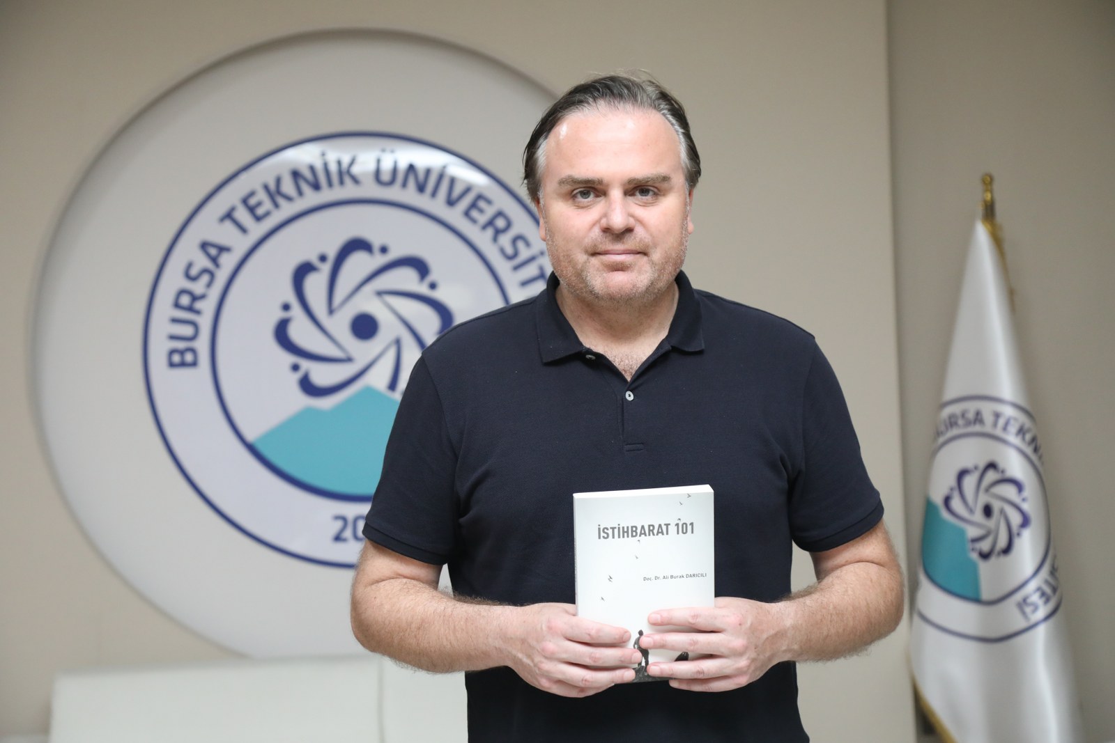 "İSTİHBARAT 101" EN ÇOK OKUNANLAR LİSTESİNDE 2. SIRADA