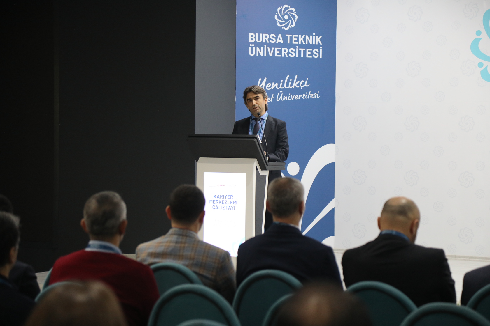 BTÜ’de Kariyer Merkezleri Çalıştayı Gerçekleştirildi