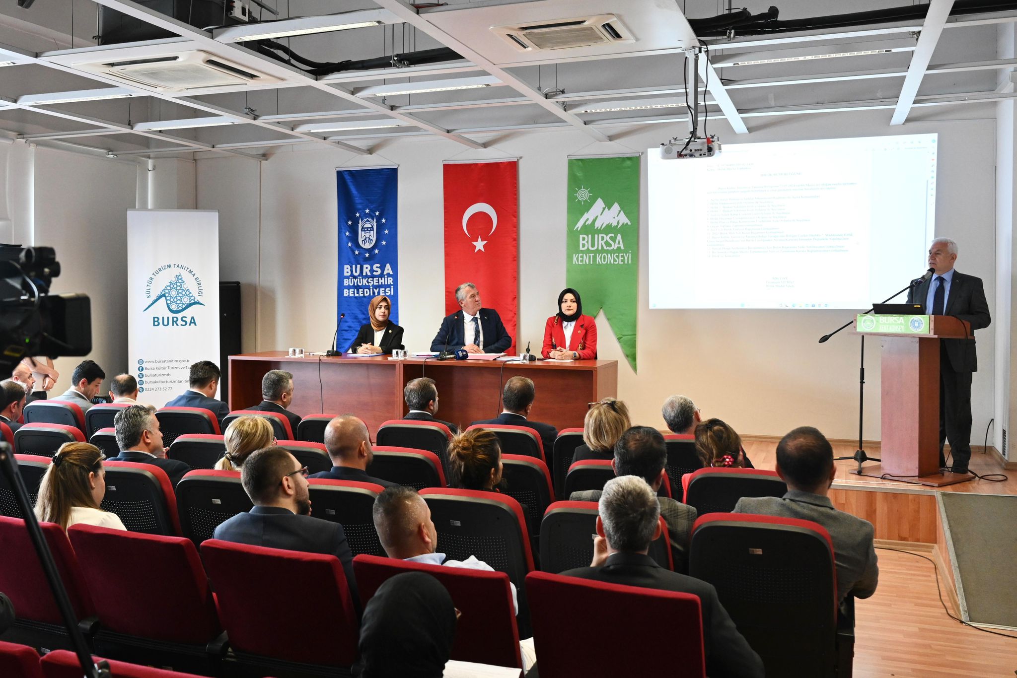  Başkan Bozbey, “Konaklama süresini 2-3 güne çıkarmalıyız”