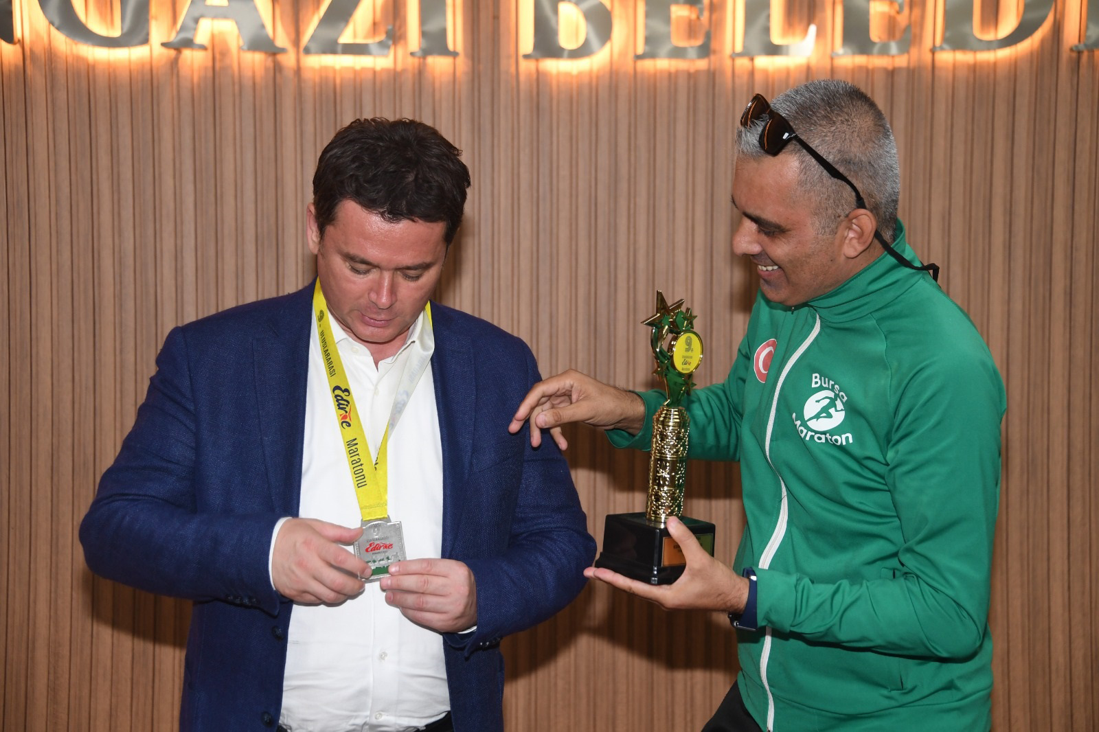 Şampiyon atletlerden Başkan Aydın’a ziyaret 