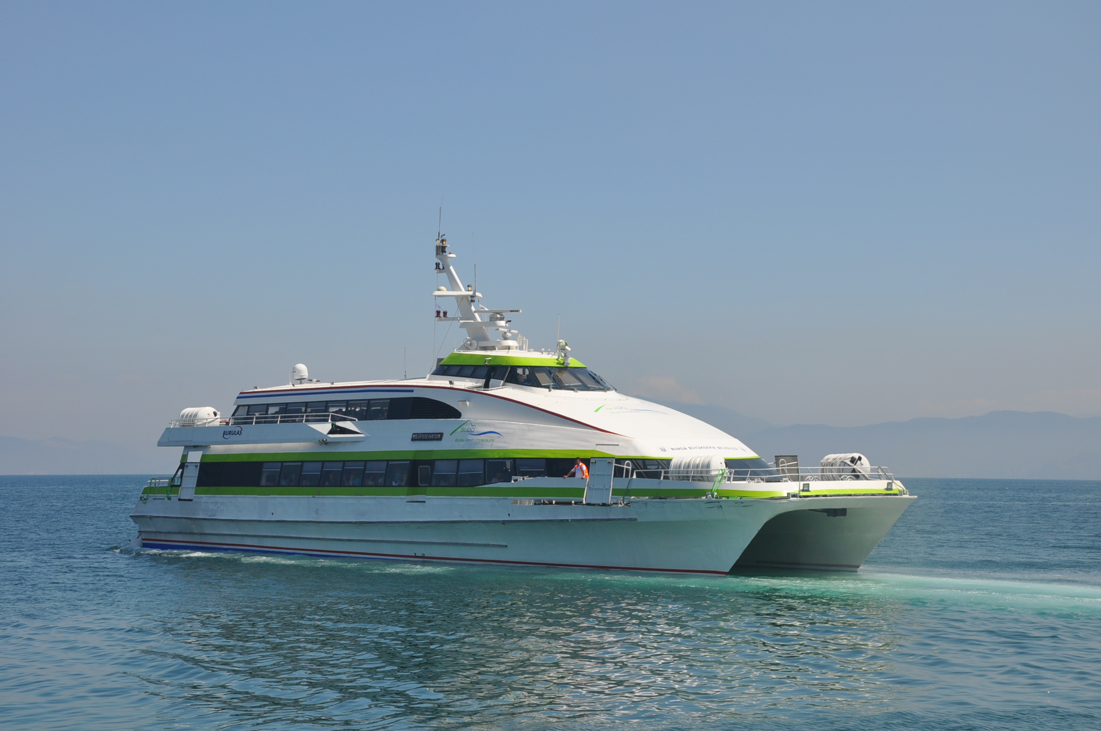 Eminönü-Bursa feribotunda bomba ihbarı