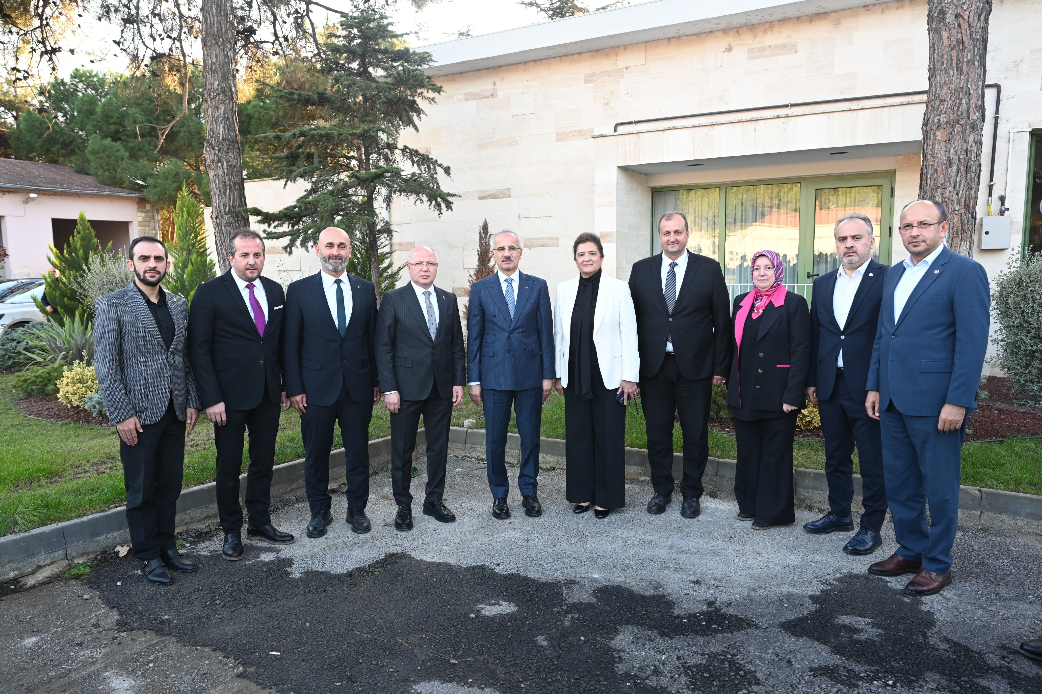 Bakan Uraloğlu’ndan İznik-Mekece Yolu Müjdesi