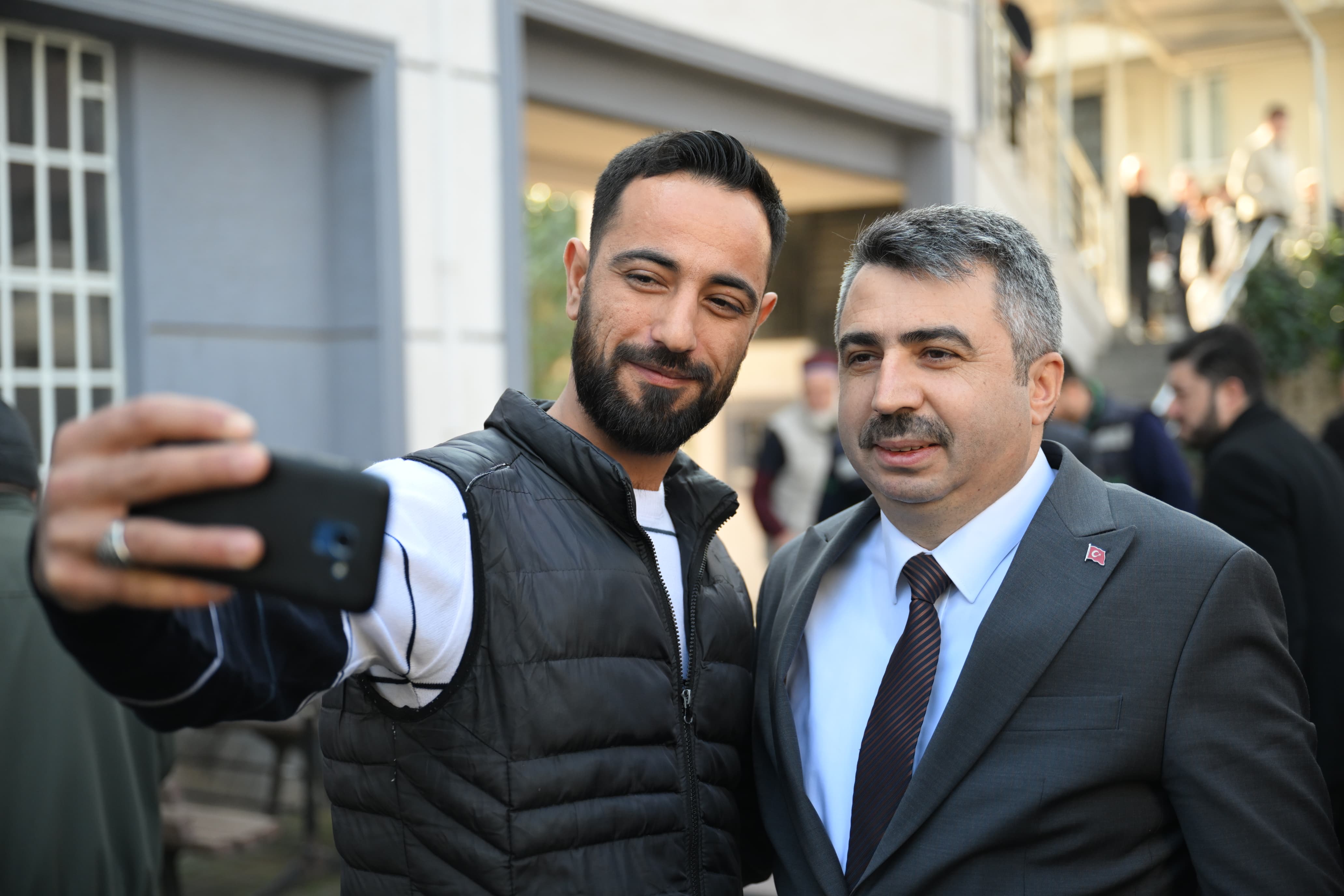 Yıldırım sahadan yönetiliyor