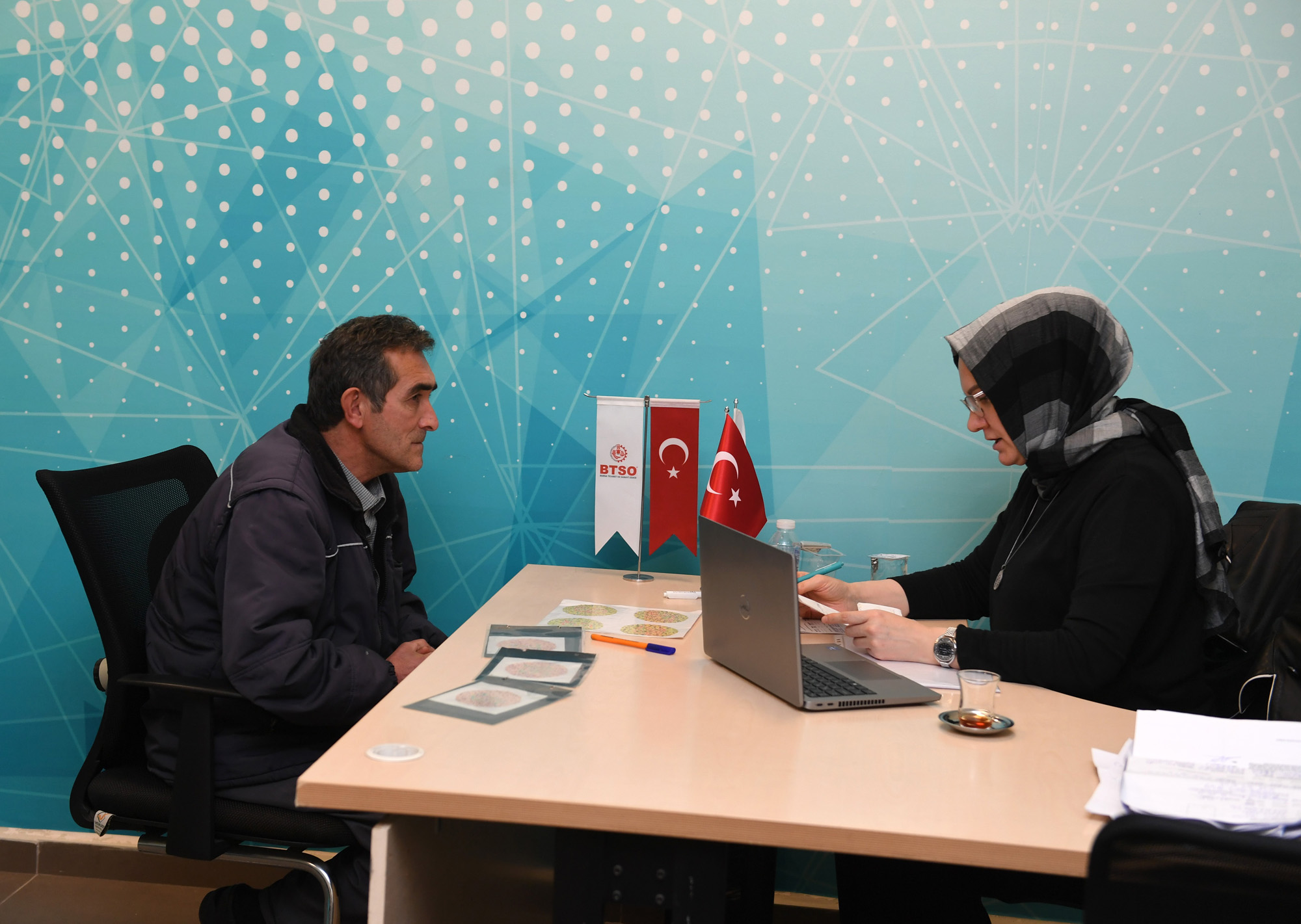 Bir günde 250 kişi iş sahibi oldu