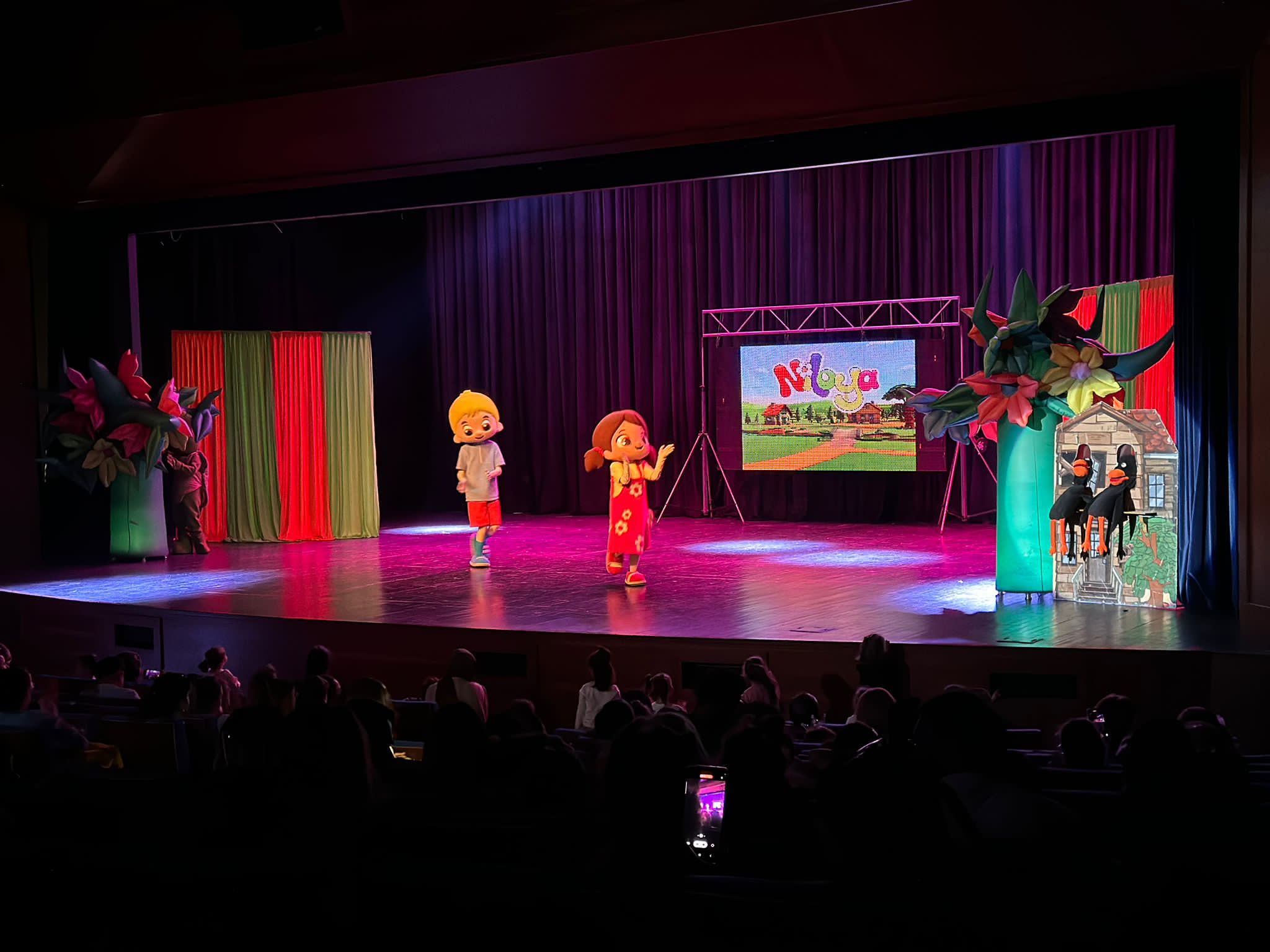 Niloya ve Arkadaşları Bursa’ya geliyor