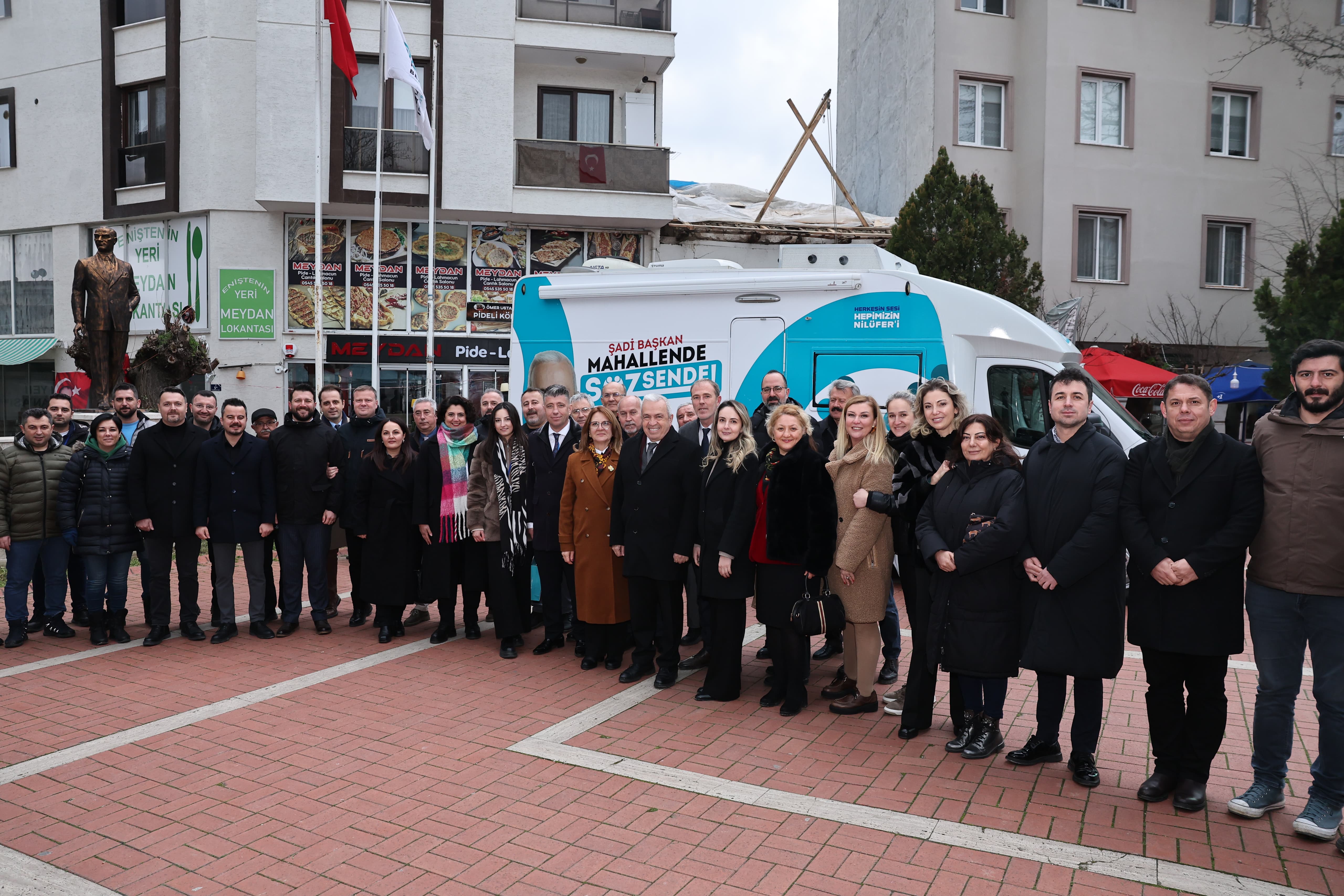 Başkan Özdemir vatandaşları dinledi