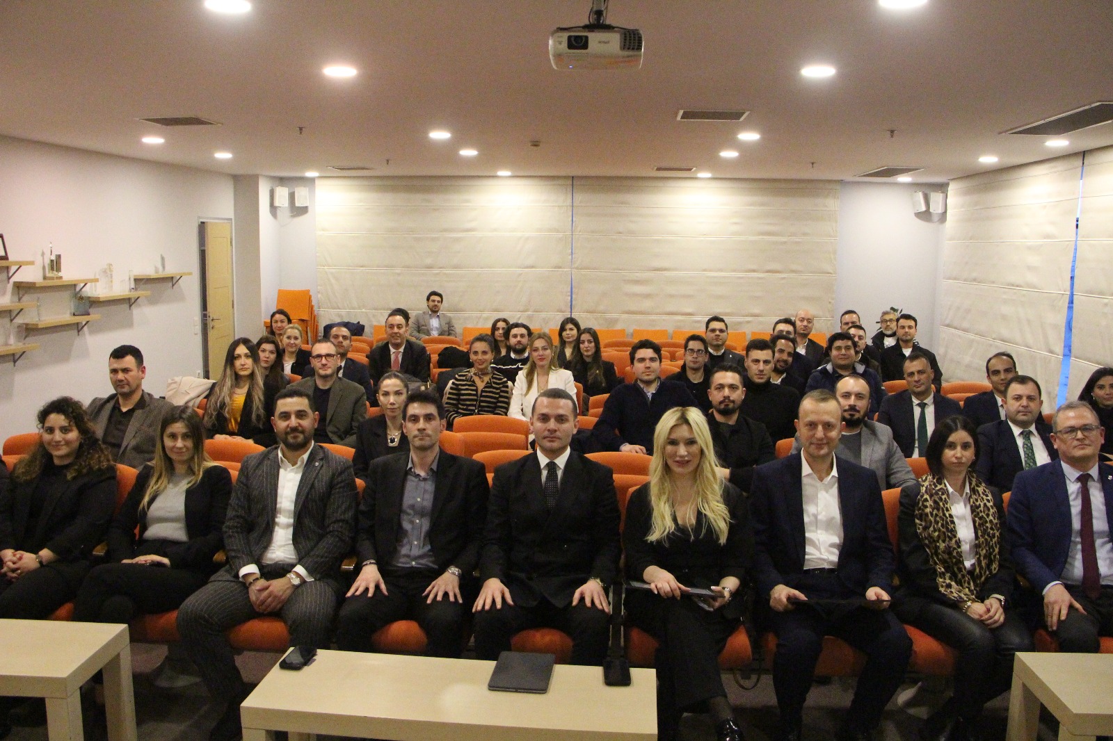 İş dünyası ekonomik gelişmeleri EGİAD'da değerlendirdi