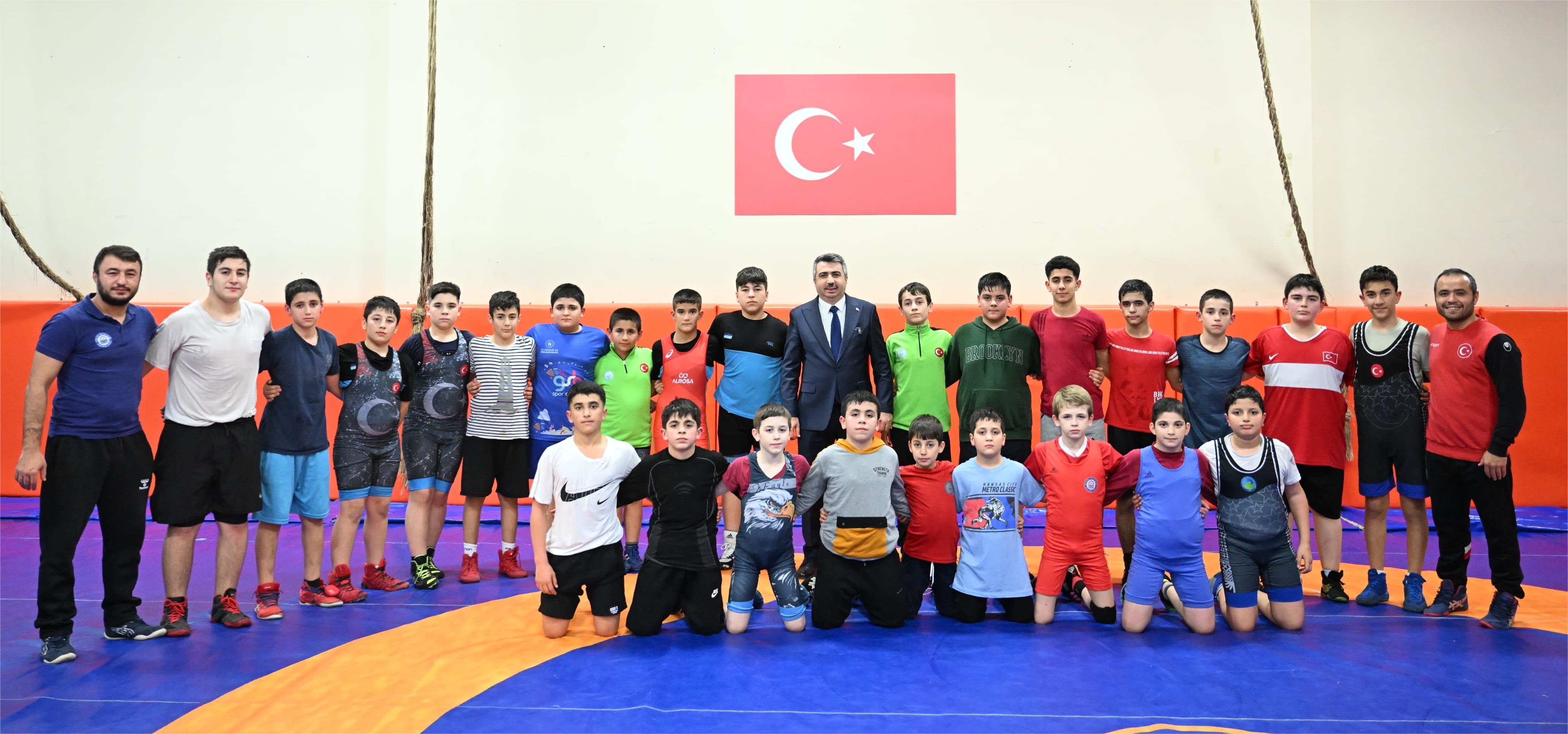 Yıldırım'da güreş sporuna destek