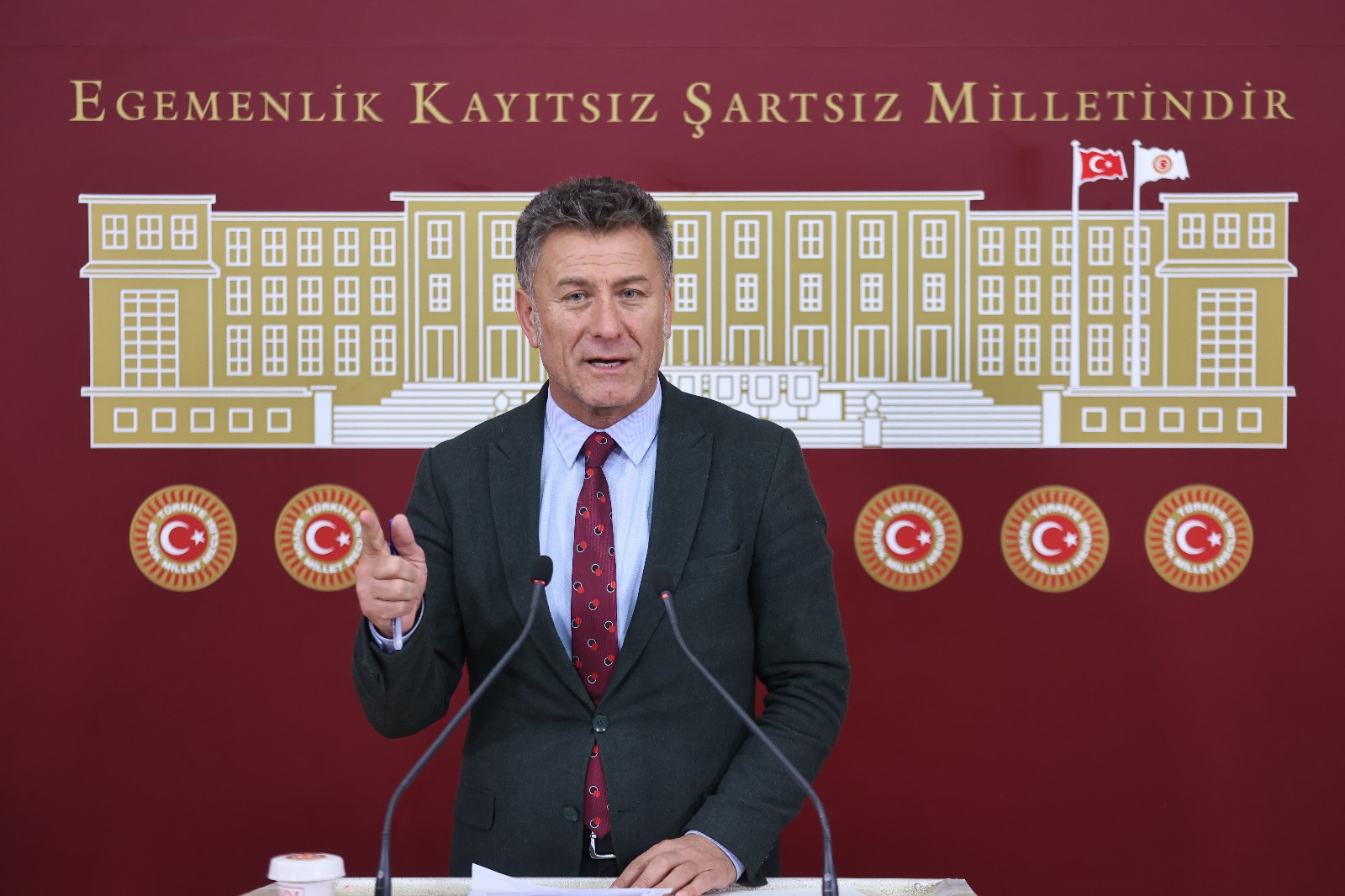 CHP Bursa Milletvekili Orhan Sarıbal: “Fındıkta sermaye kazandı, 400 bin üretici kaybetti”