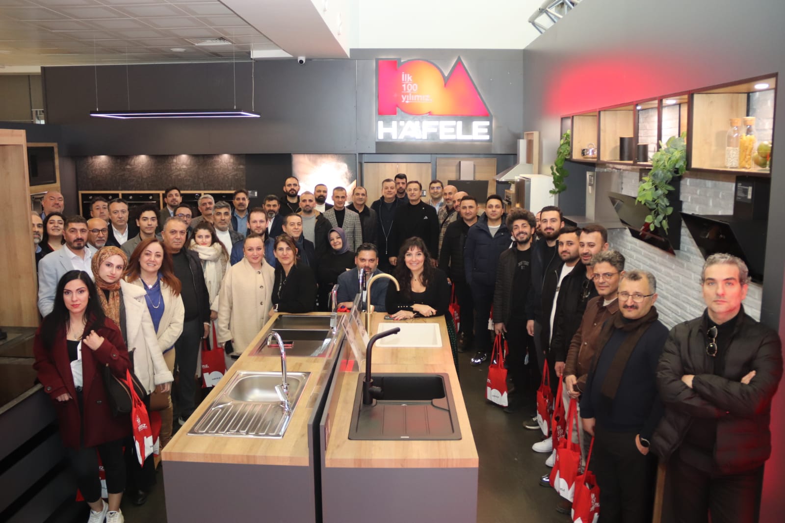 İMSİAD'dan Häfele Türkiye Genel Merkezi'ne ziyaret