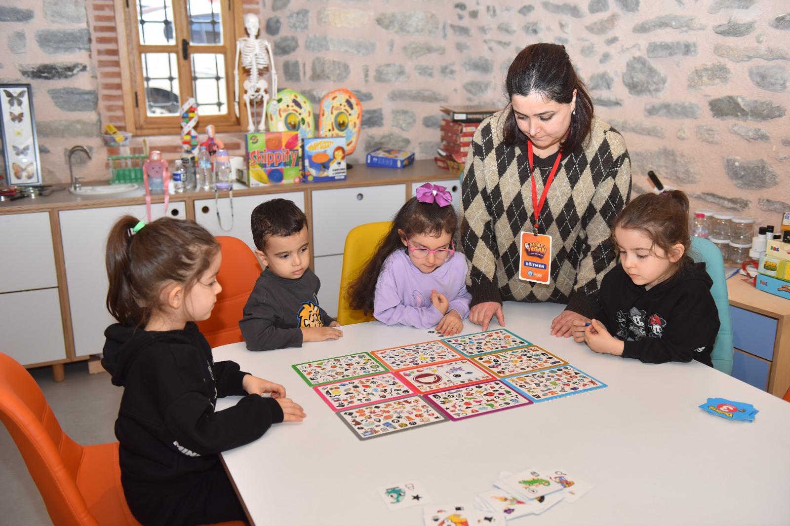 Molla Yegân Çocuk Üniversitesi'nde eğitim dönemi açıldı