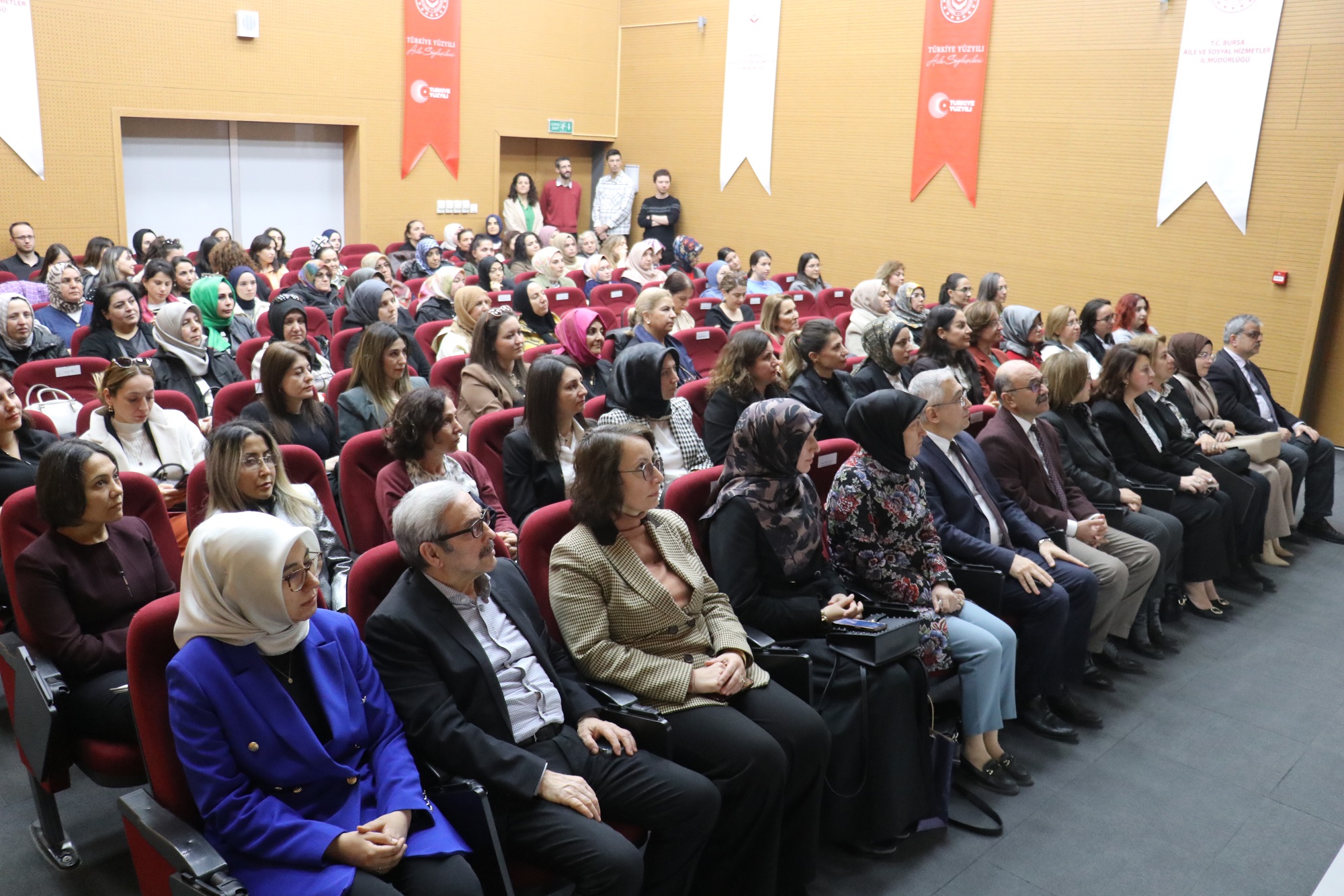 Kadınlara girişimcilik dersi verildi