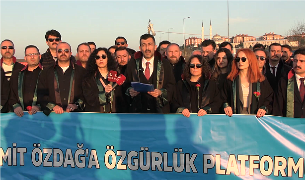 Özdağ için Silivri'de basın açıklaması yapıldı