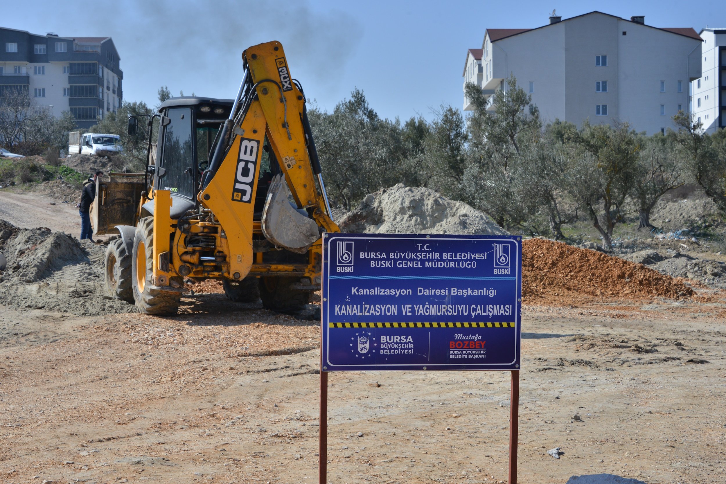 Büyükşehir, altyapı çalışmalarına devam ediyor