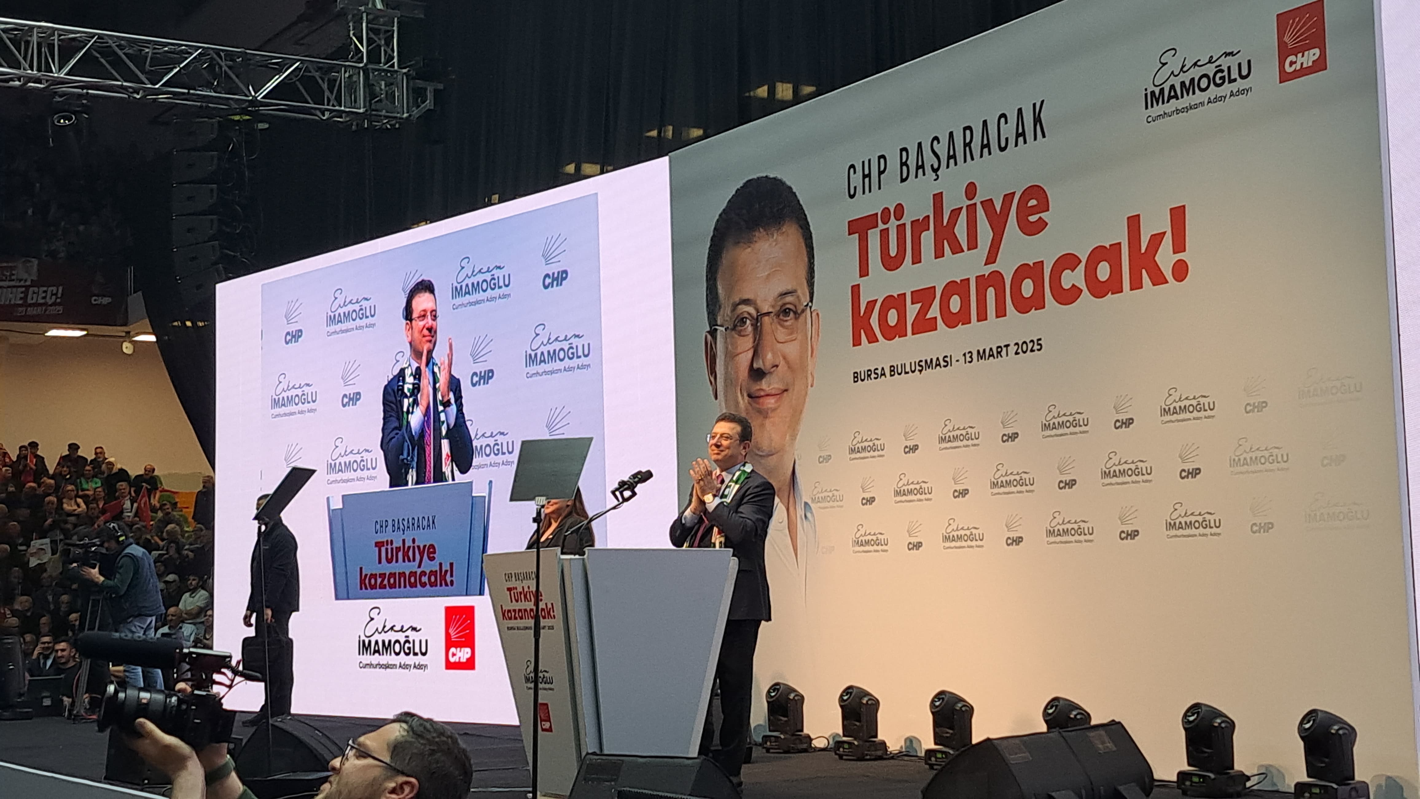 Ekrem İmamoğlu, Bursa’da vatandaşlarla buluştu