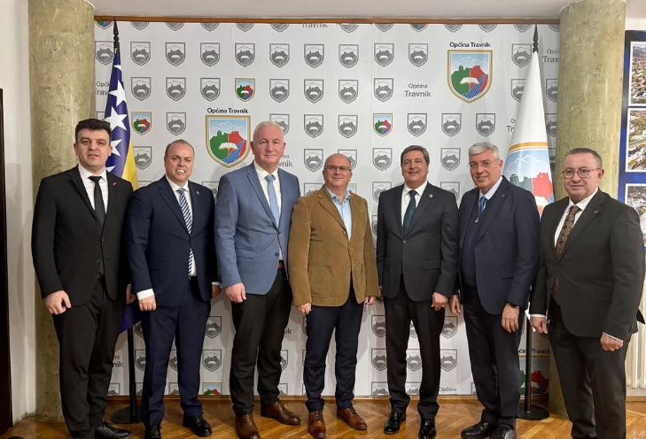 BALKANTÜRKSİAD Bosna Hersek'te iftar programı düzenledi