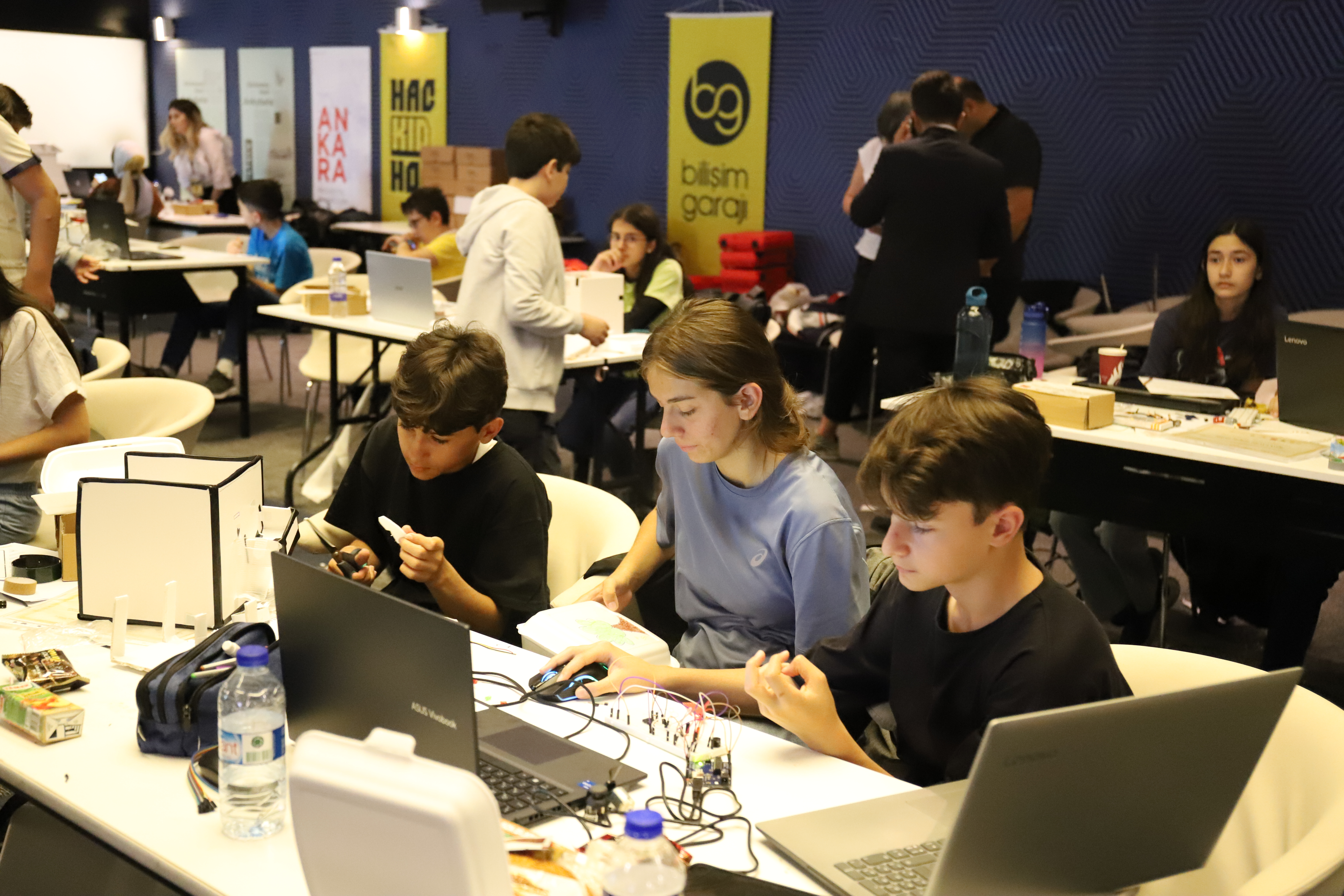 Bilişim Garajı: "Eğitim, ekonomik kalkınmanın temelidir"