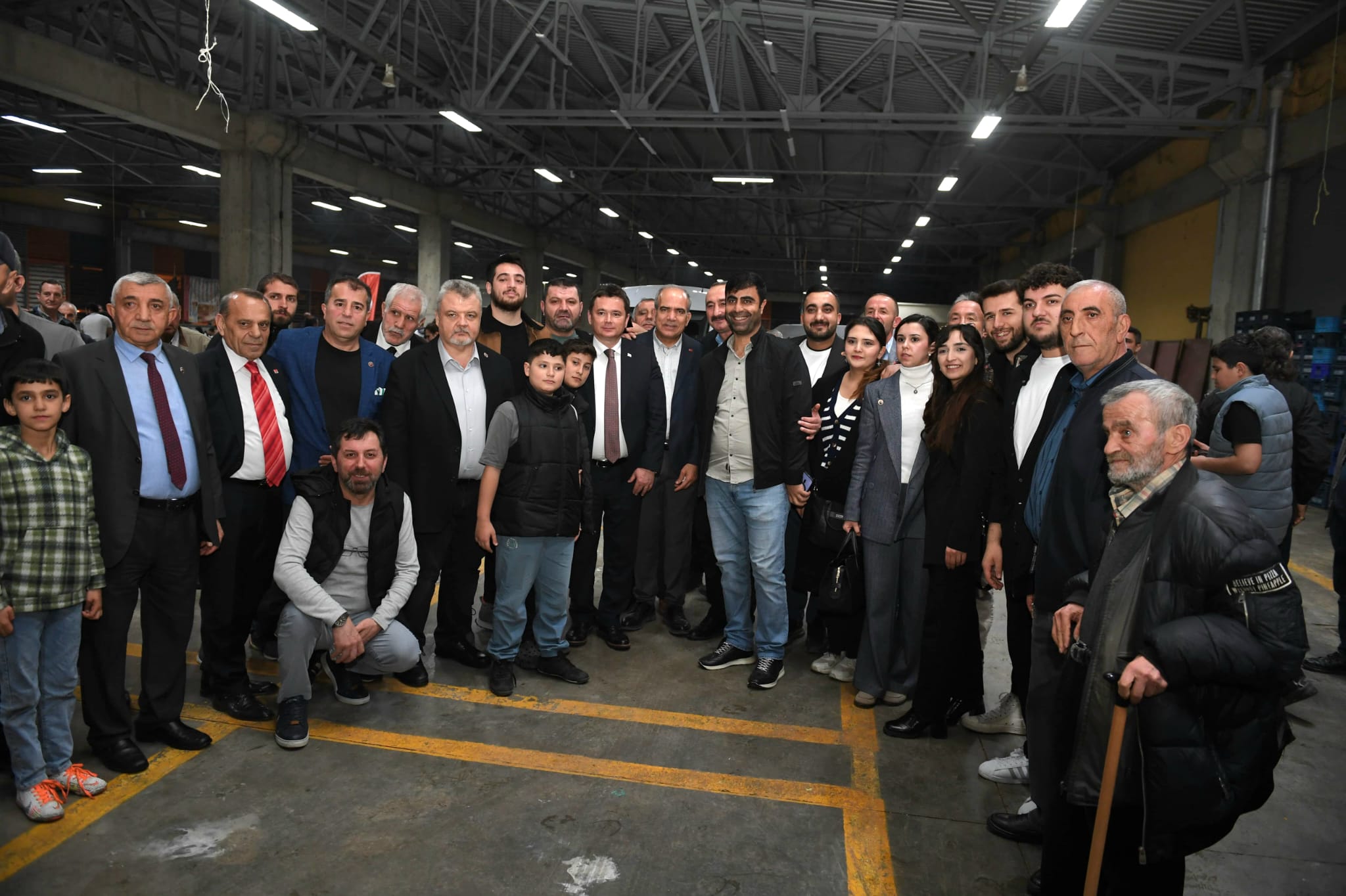 Osmangazi Belediyesi, 1000 kişilik iftar sofrası kurdu