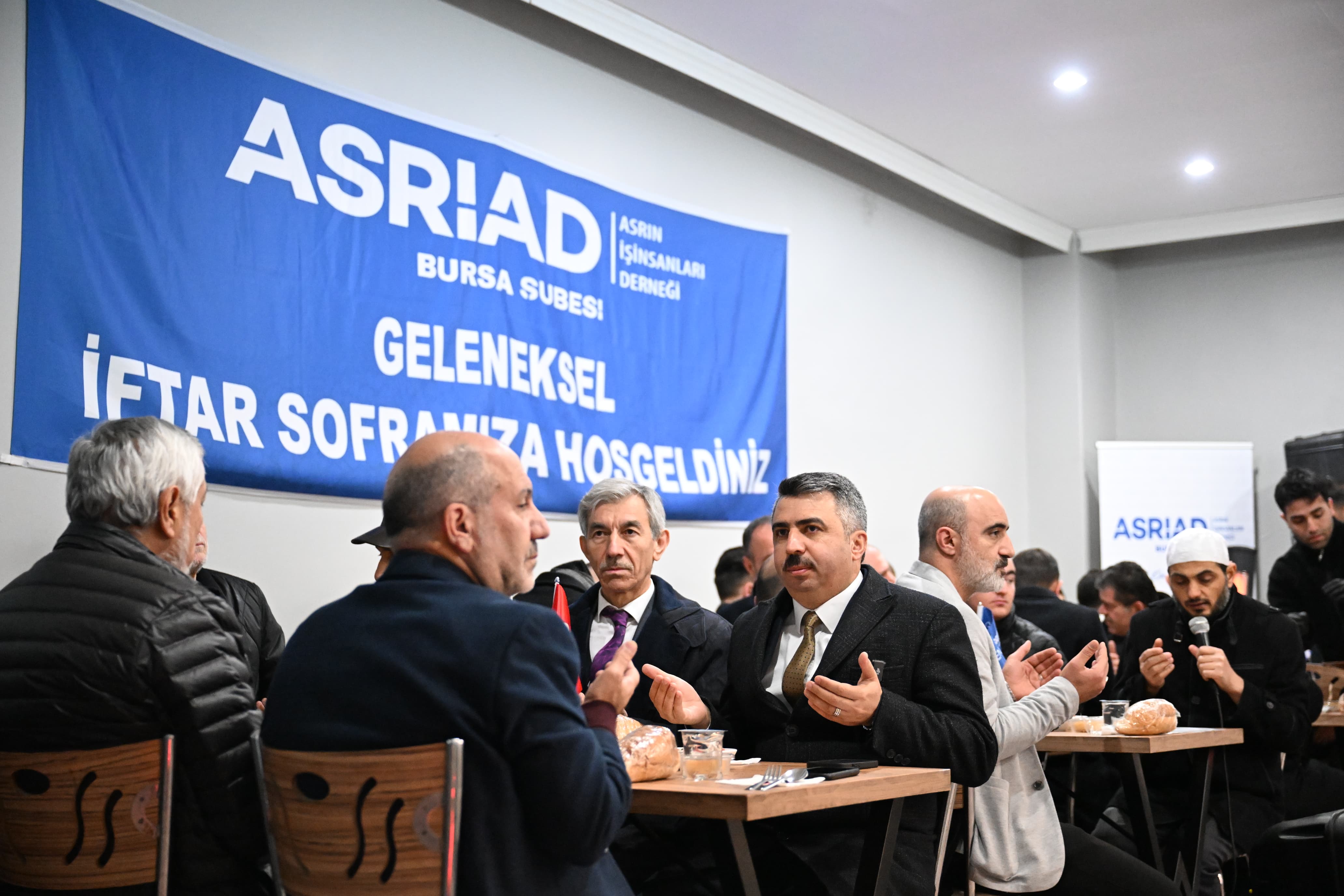 Başkan Yılmaz iftar sofrasında vatandaşlarla buluştu