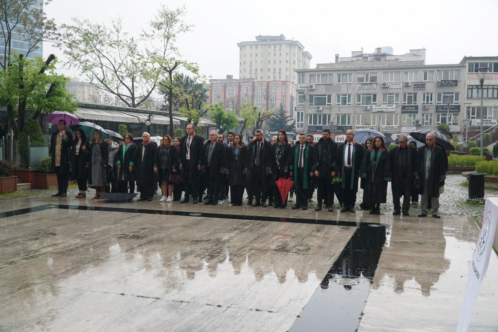 Bursa Barosu'ndan 5 Nisan açıklaması: Savunma susturulamaz