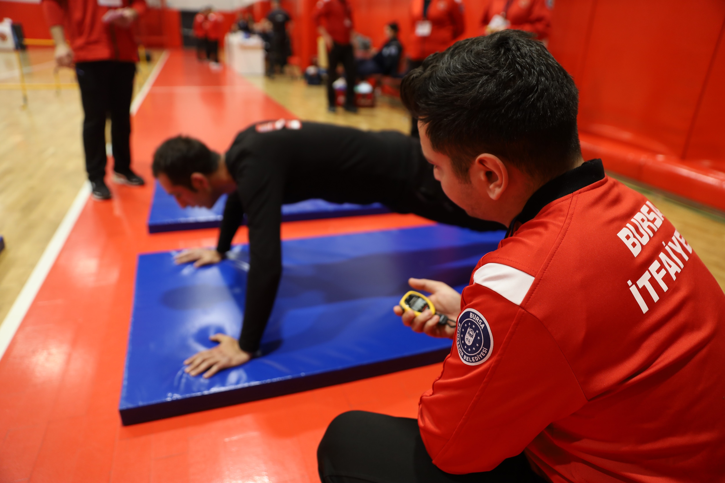 450 aday itfaiye eri olmak için yarıştı