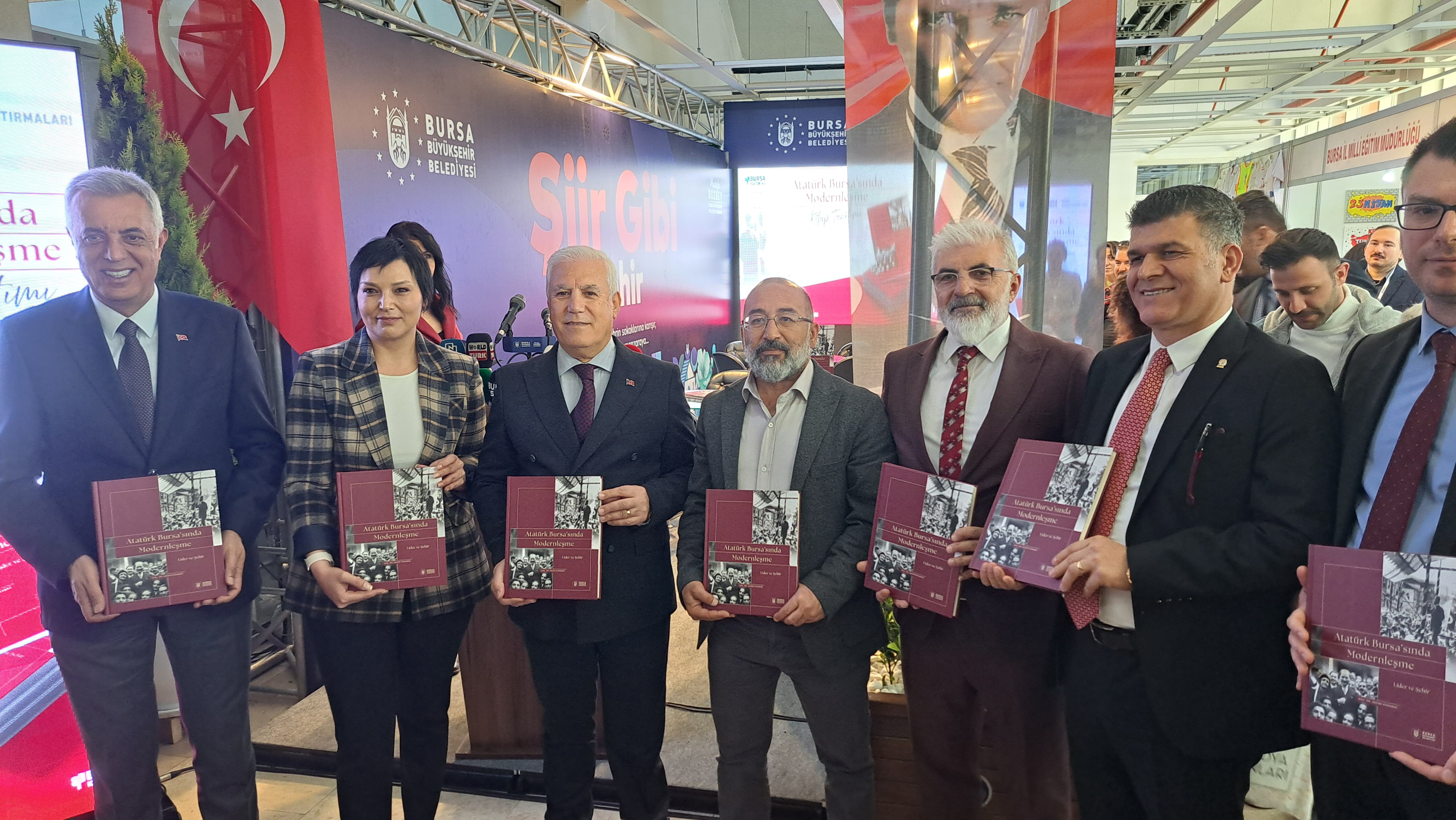 Bursa'nın Cumhuriyet dönüşümü kitaplaştı