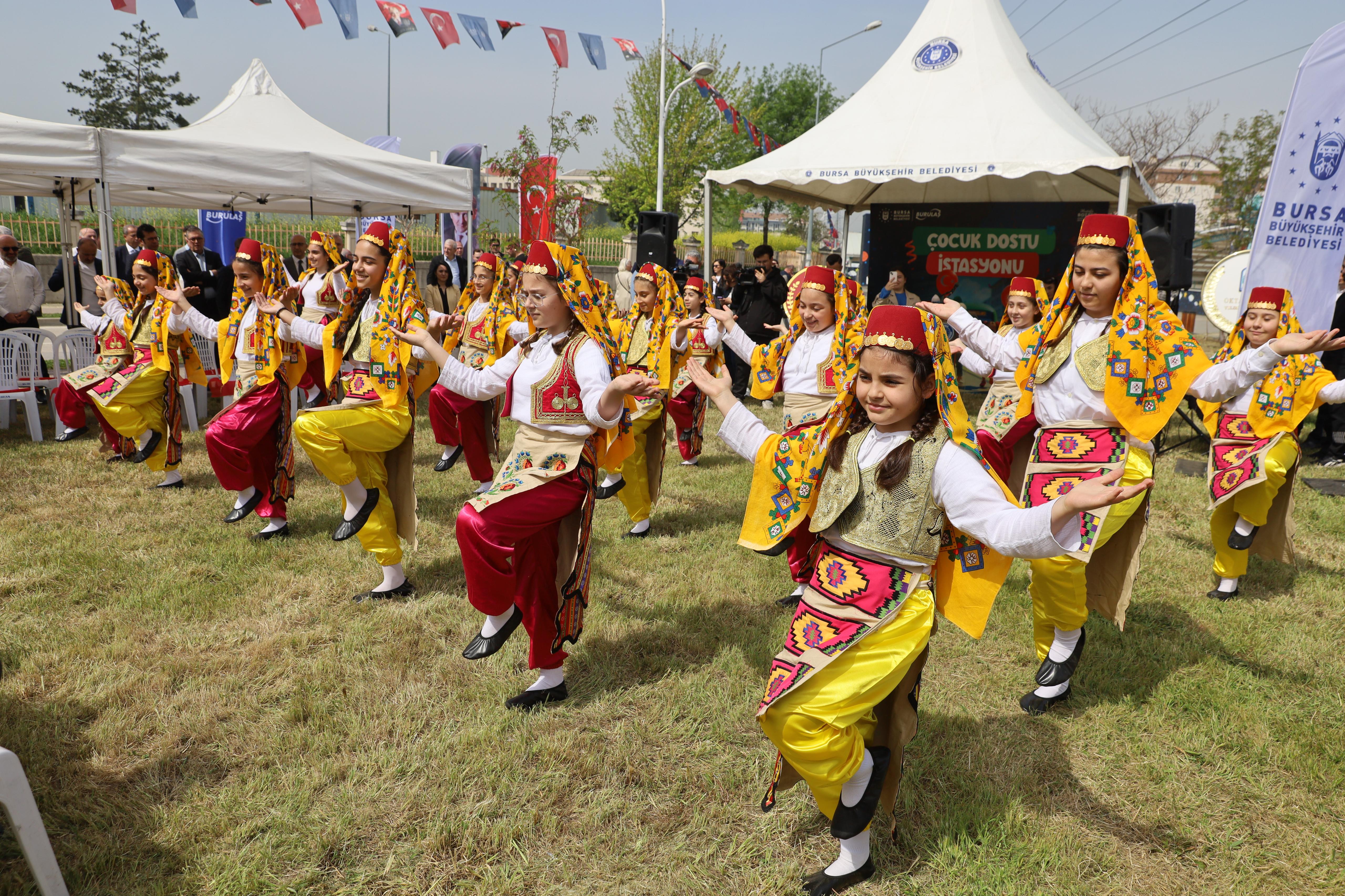 Büyükşehir'den çocuk dostu metro istasyonu