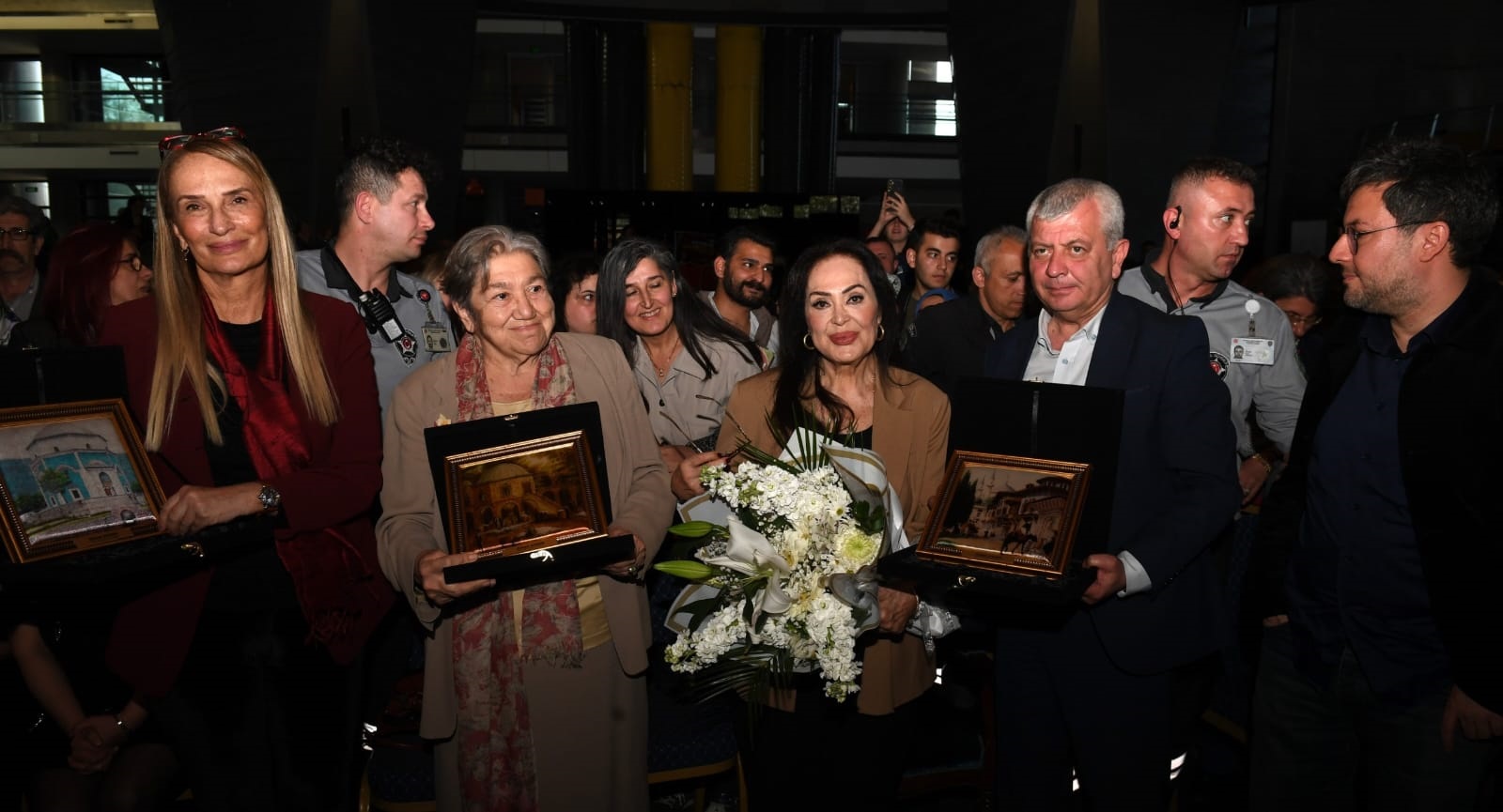 Türkan Şoray Osmangazi'de Yaşar Kemal'i anlattı