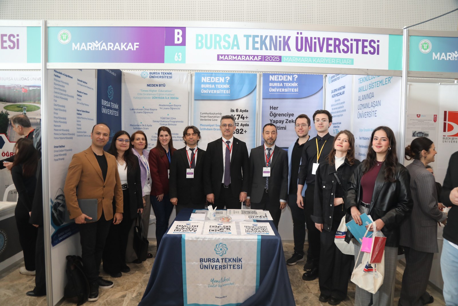 BTÜ Marmara Kariyer Fuarı'nda büyük ilgi gördü