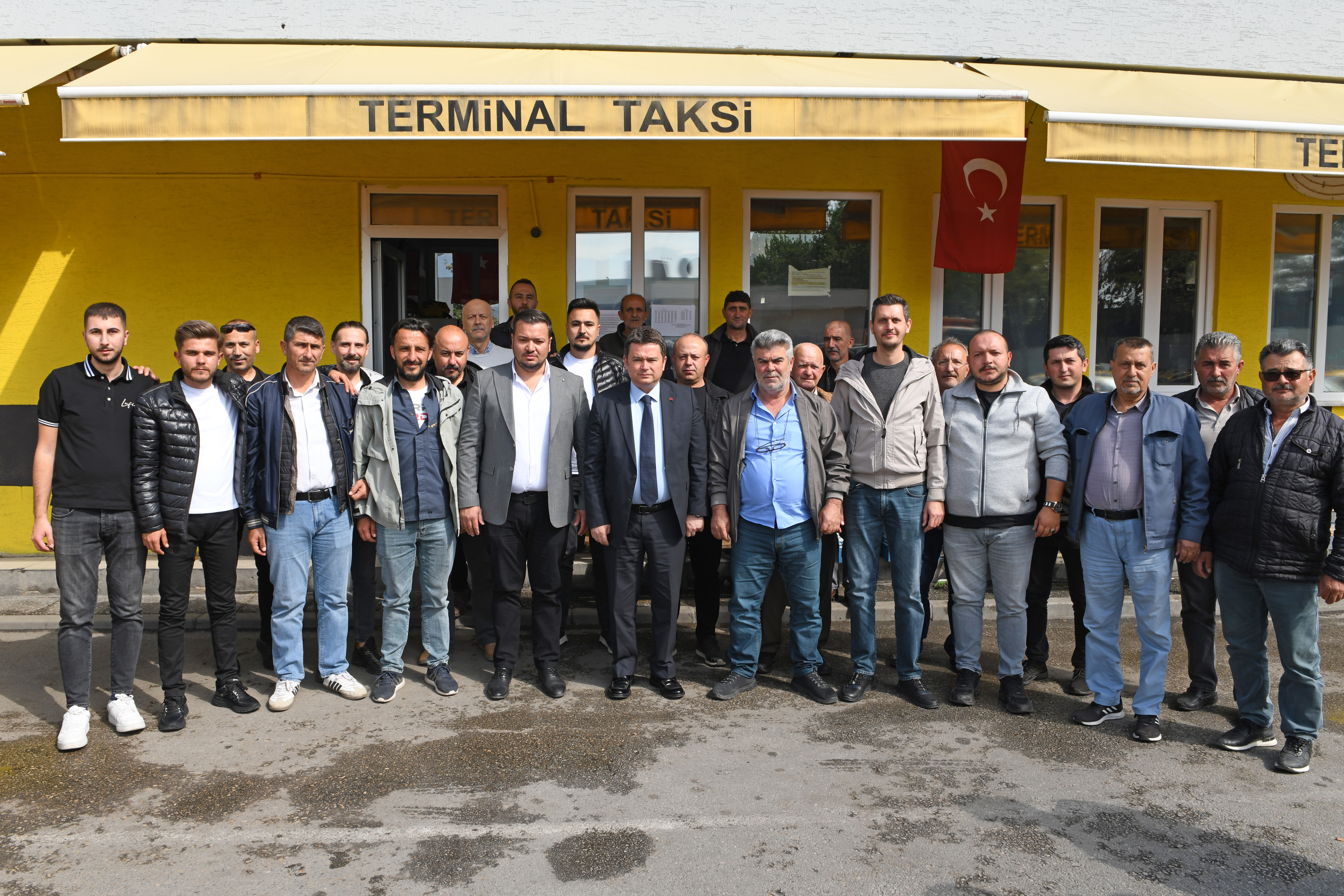 Başkan Aydın'dan taksicilere ekonomik destek sözü