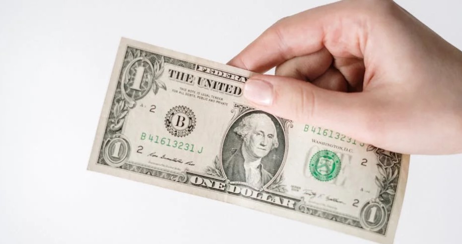 Son dakika döviz: Dolar yükseliyor, euro düşüyor