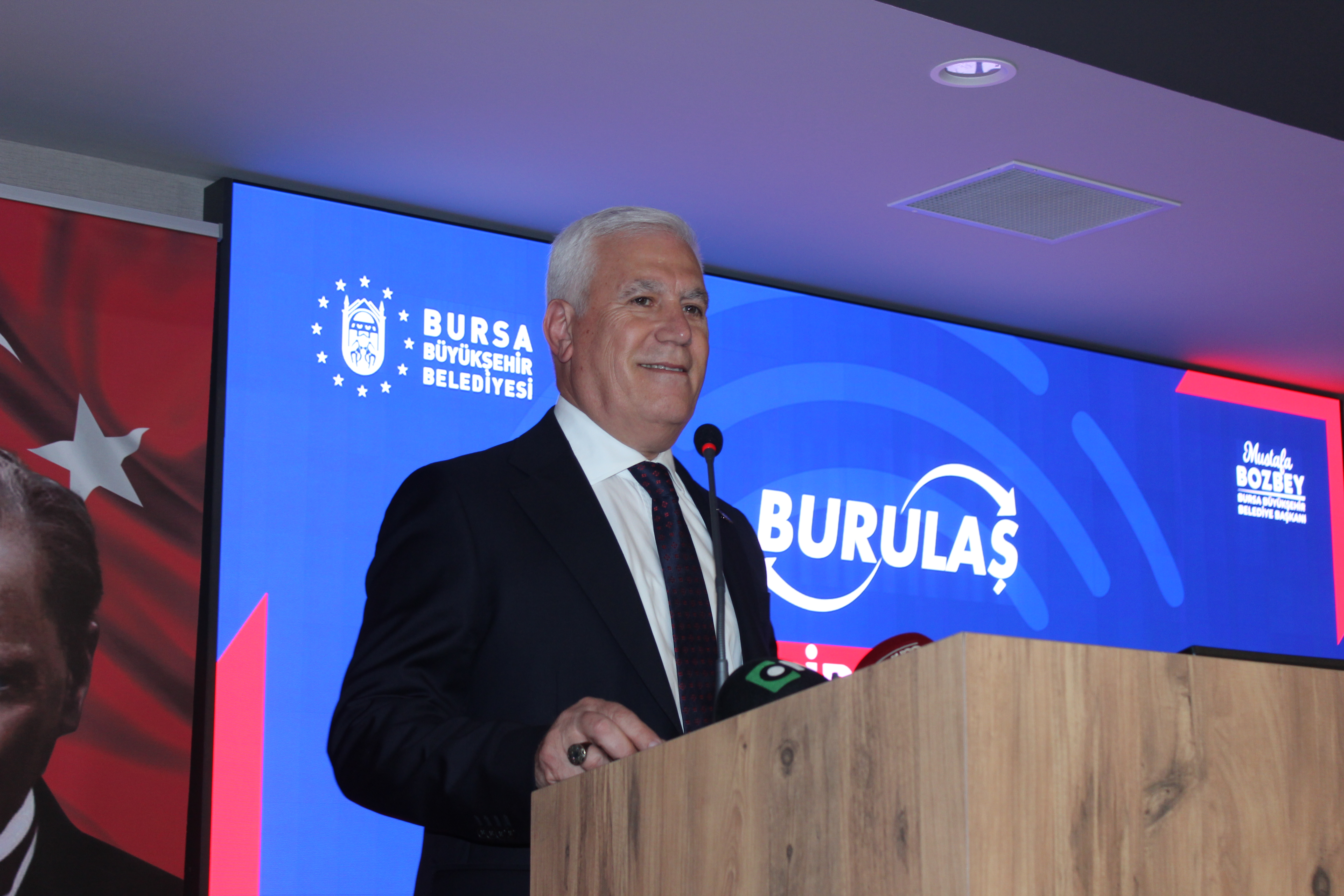 Başkan Bozbey’den BURULAŞ açıklaması: "Bilet fiyatları halkı etkileyecek"