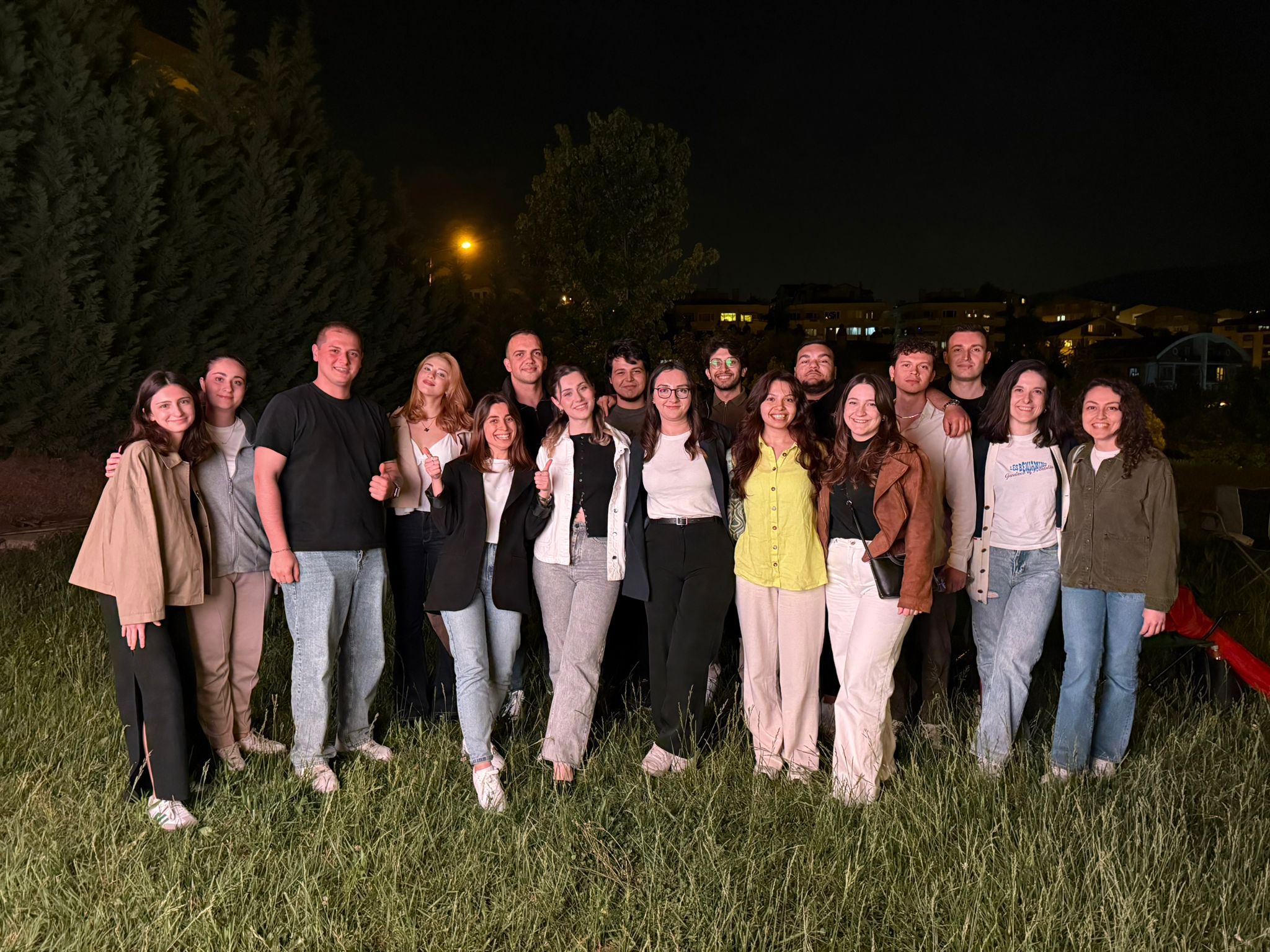 Bursa’da açık hava film gösterimi ile serebral palsili bireylere destek