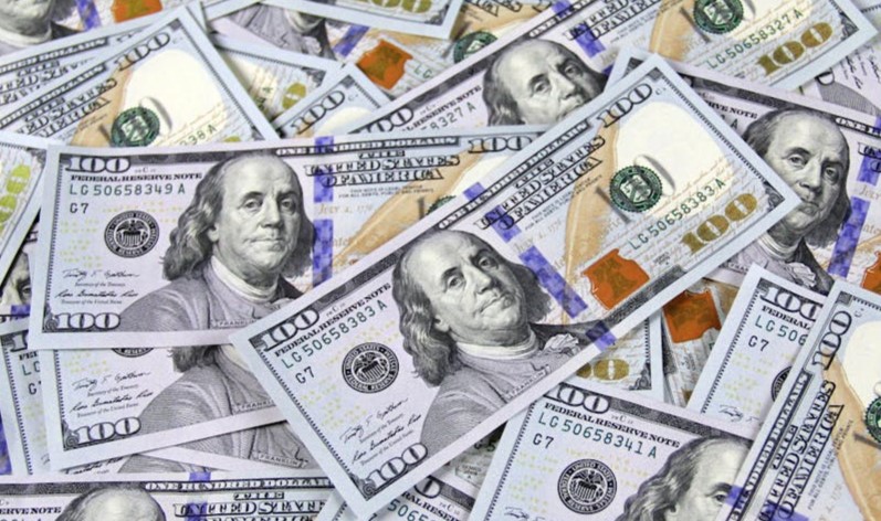 Dolar, güne değer kazanarak başladı