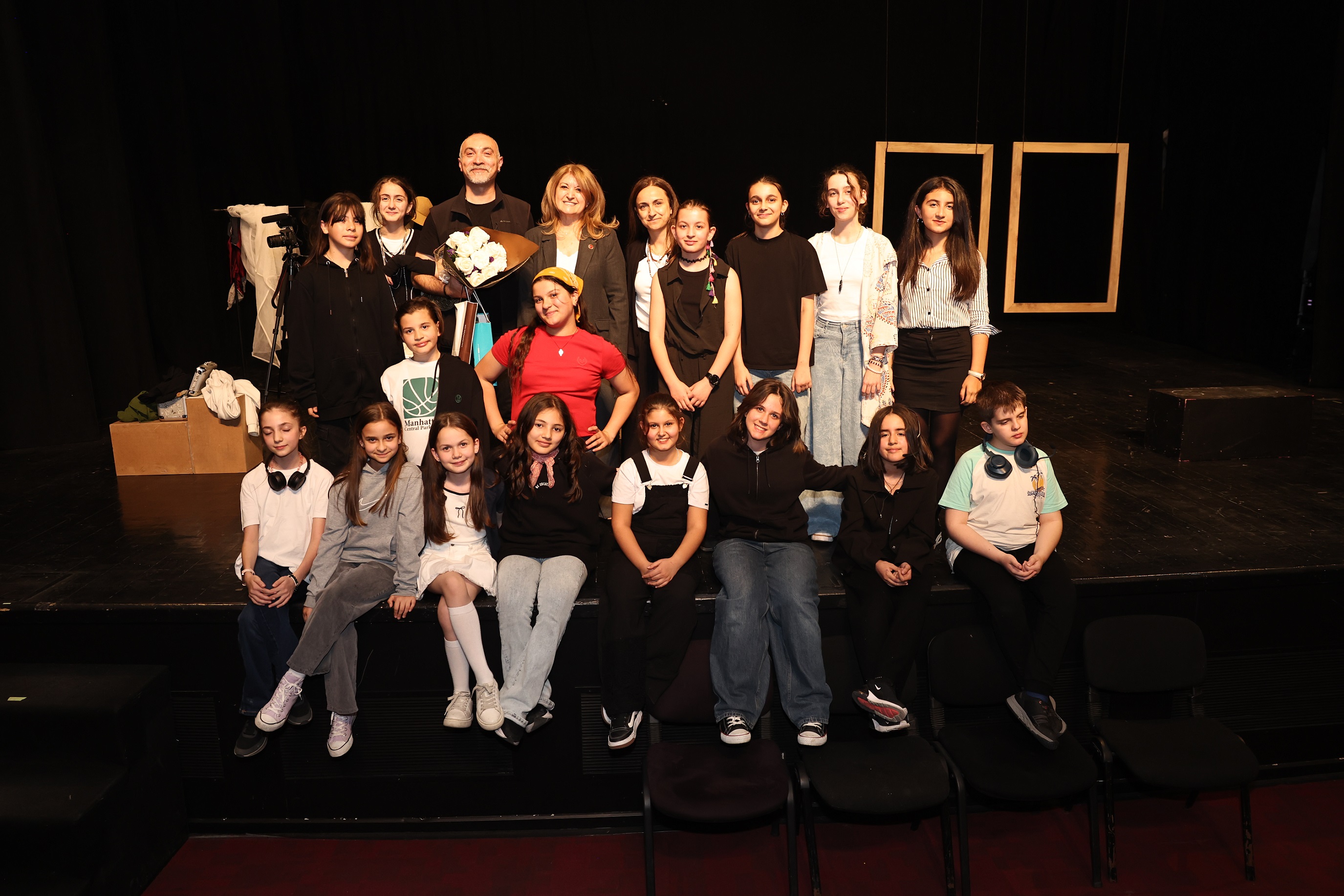 Nilüfer Belediyesi Drama Atölyesi yıl sonu gösterisiyle alkış topladı