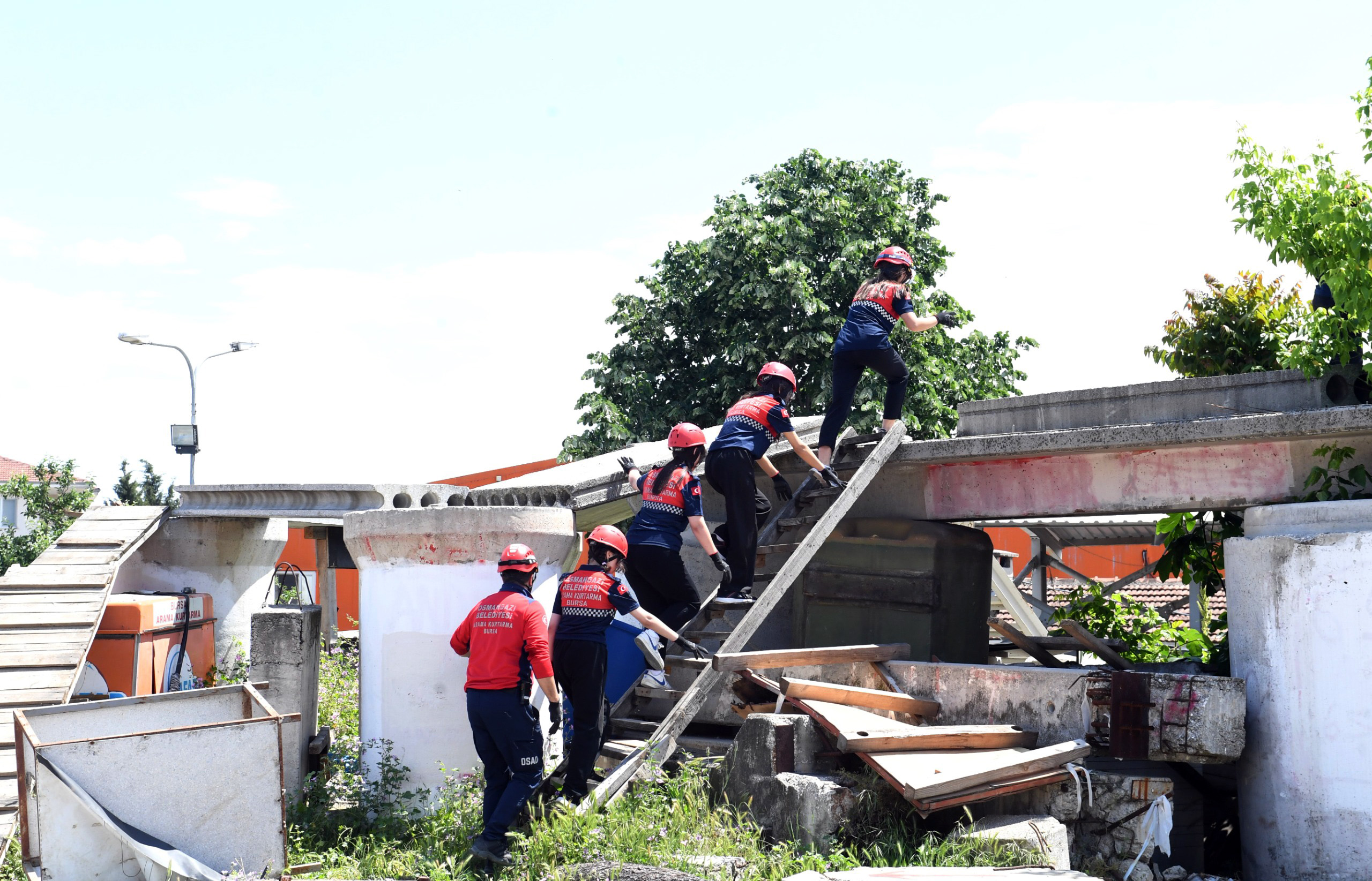 Osmangazi'den öğrencilere afet hazırlığı eğitimi