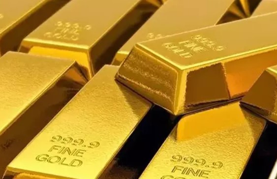 Altın fiyatlarında sert düşüş: Ons altın zirveden %9 geriledi