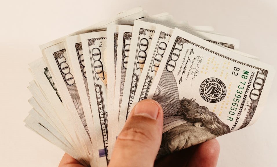 Dolar ve euro İstanbul serbest piyasada güne yükselişle başladı