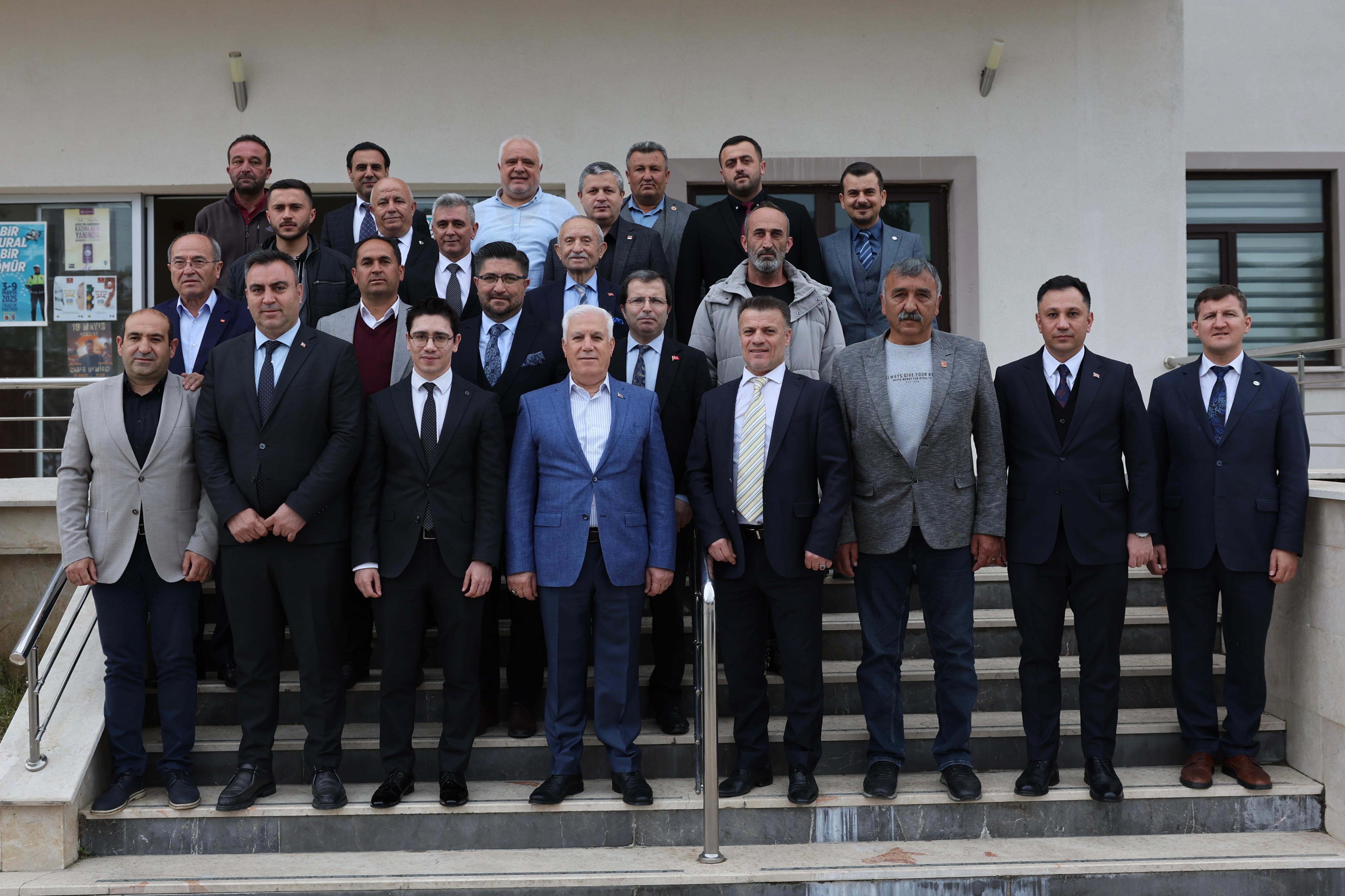 Başkan Bozbey "Başkan Burada" ile Büyükorhan'da