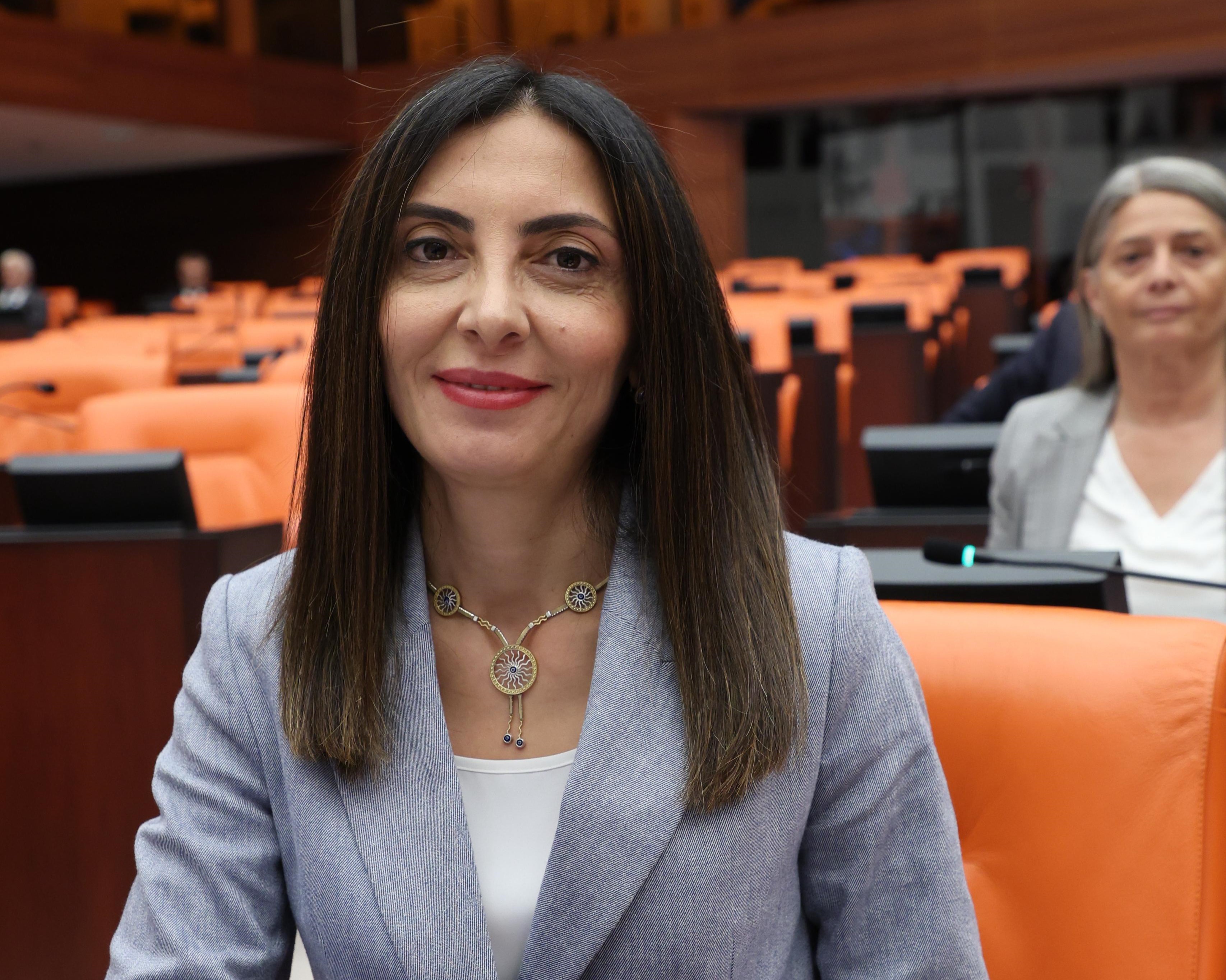 CHP Bursa Milletvekili PM Üyesi Nurhayat Altaca Kayışoğlu: "Vatandaş bizden ne istiyor"