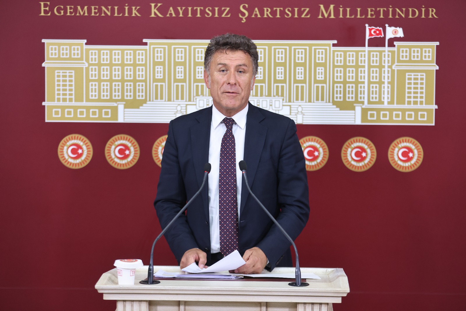 Milletvekili Orhan Sarıbal'dan Numan Kurtulmuş'a: "Alevileri hedef alan nefret dili asla kabul edilemez, derhal istifa etmelidir"