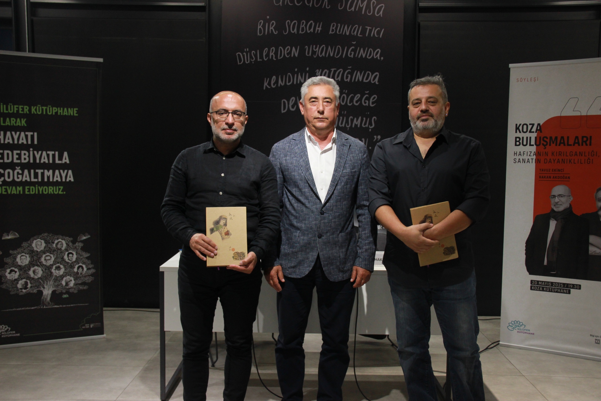 Nilüfer'de edebiyat rüzgarı: Yavuz Ekinci okurlarıyla buluştu