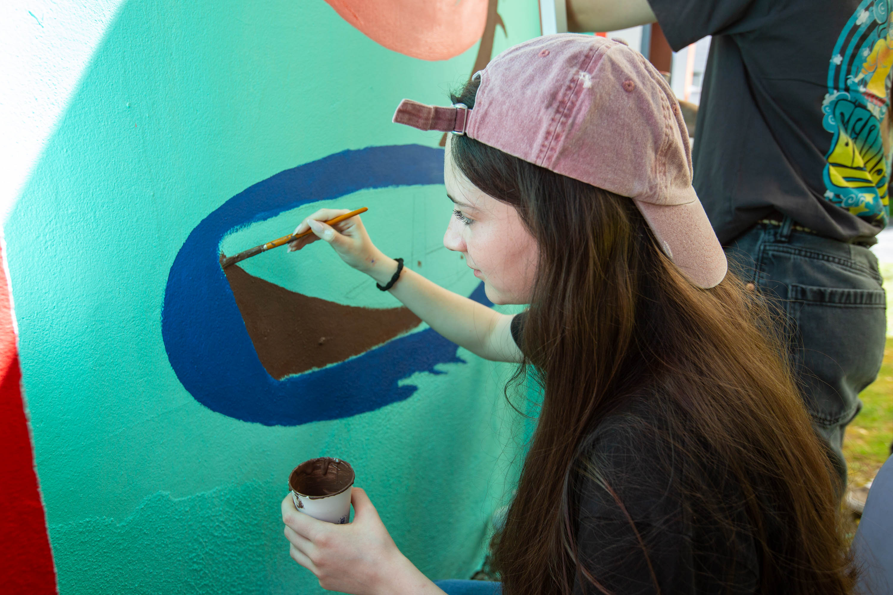 Bursalı gençler fırçalarını kente vurdu