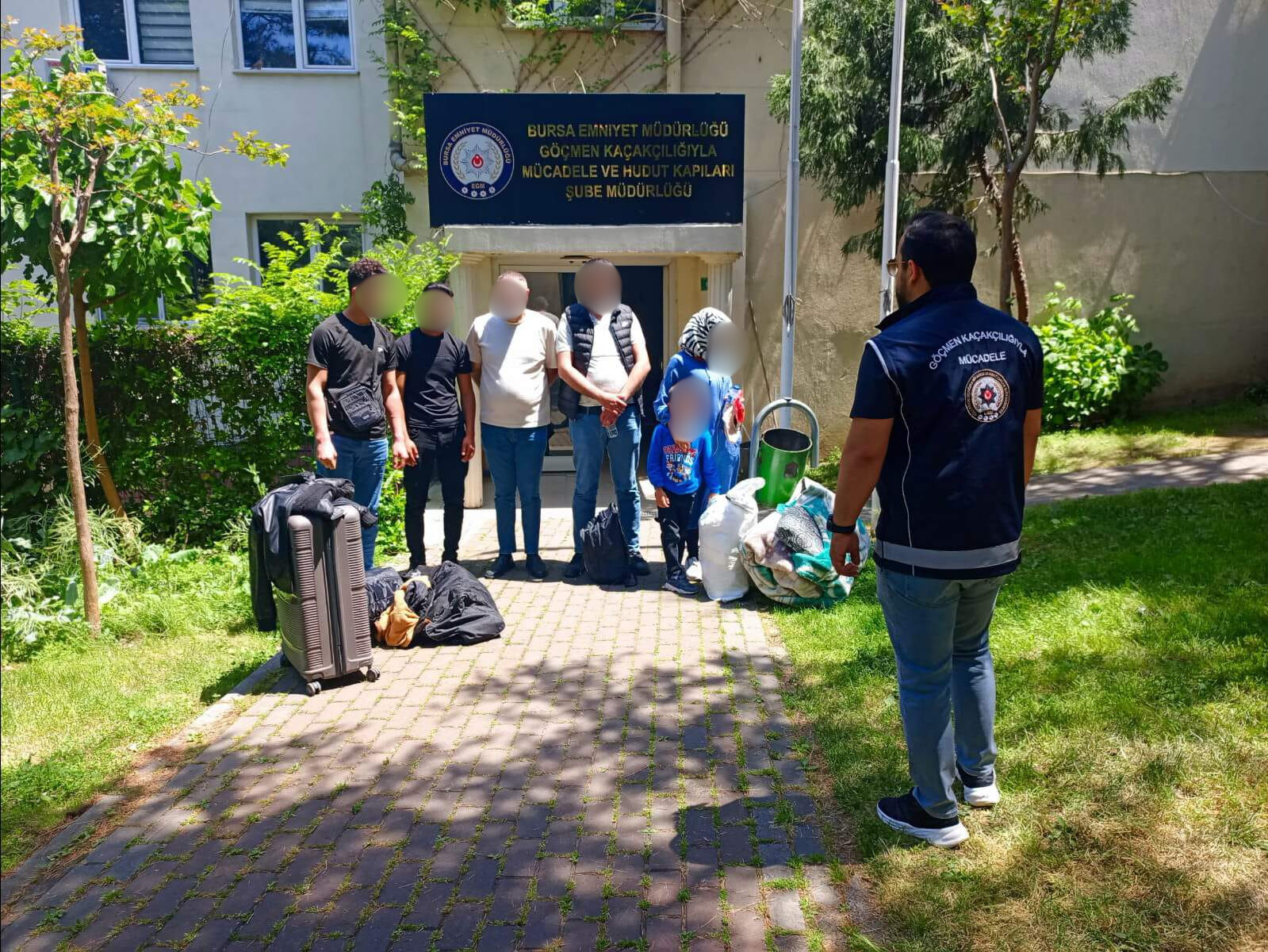 Bursa'da kaçak göçmen taşıyan organizatöre operasyon