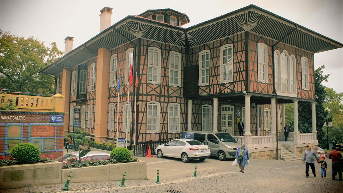 Dezenformasyonla Mücadele Merkezi'nden Bursa'daki tarihi belediye bina açıklaması