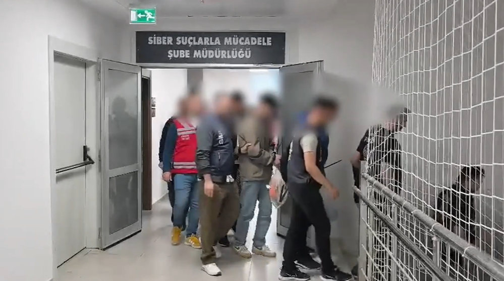 Türkiye genelinde siber suçlara dev operasyon: 52 ilde 423 gözaltı